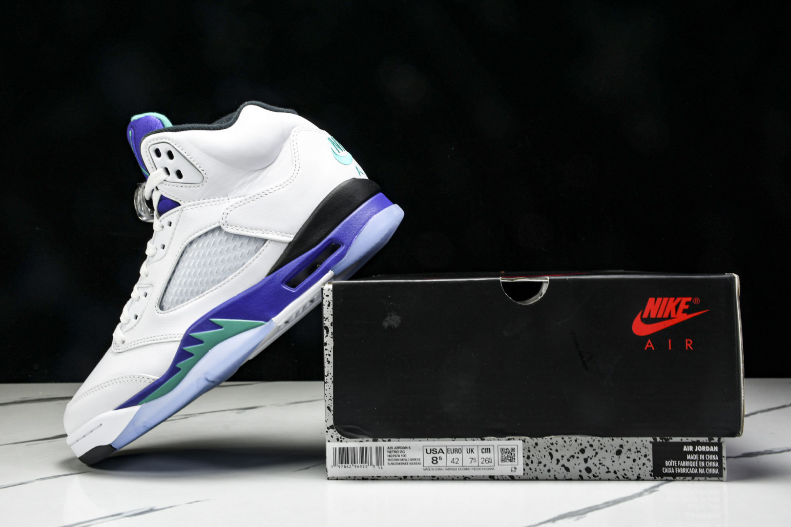 AJ5白紫 尺码40-48.5

纯原版出品-Air Jordan 5 Retro 2025 GraPe