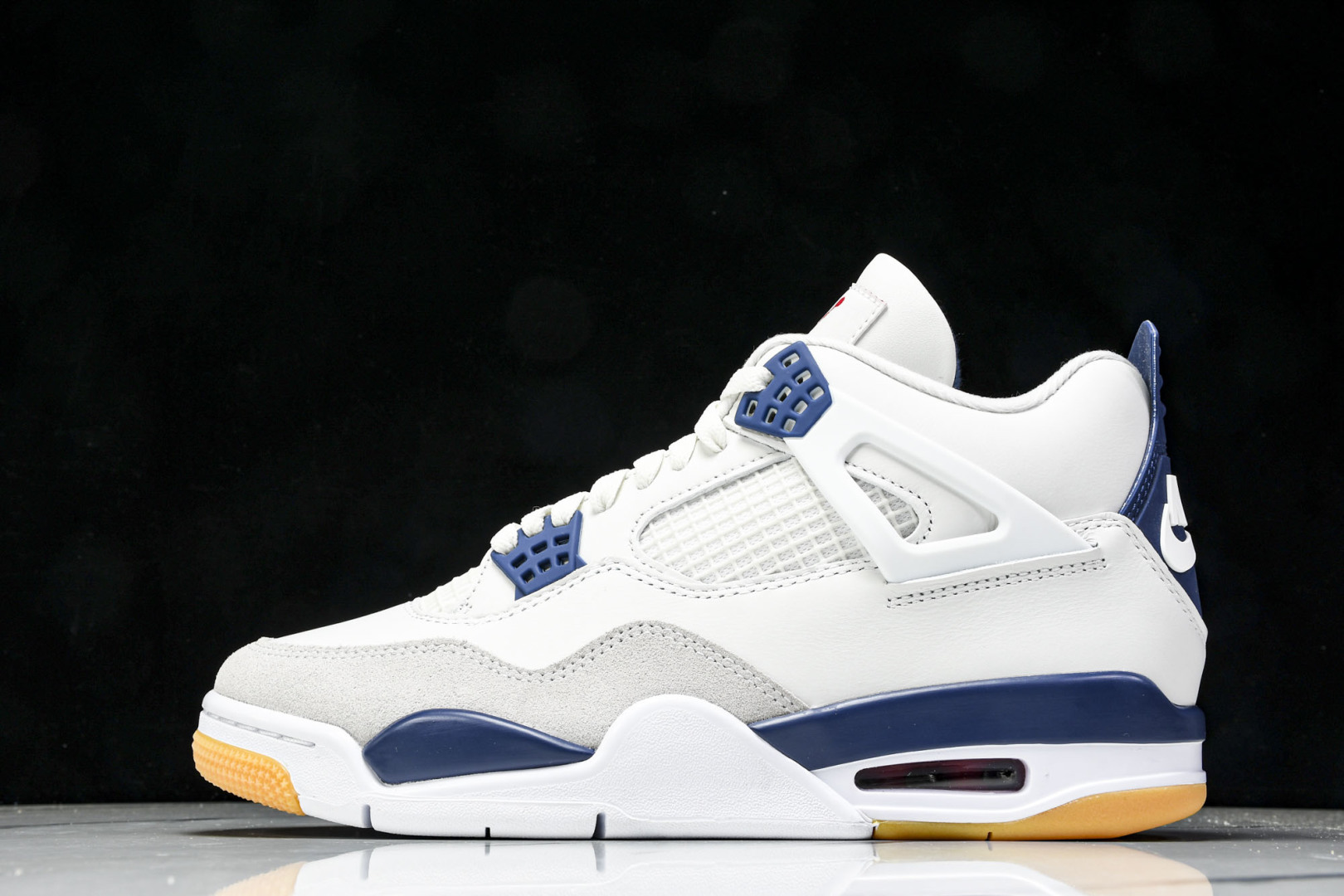 AJ4 尺码40-48.5

纯原版出品-Air Jordan 4 Retro SB Navy 海军蓝 
