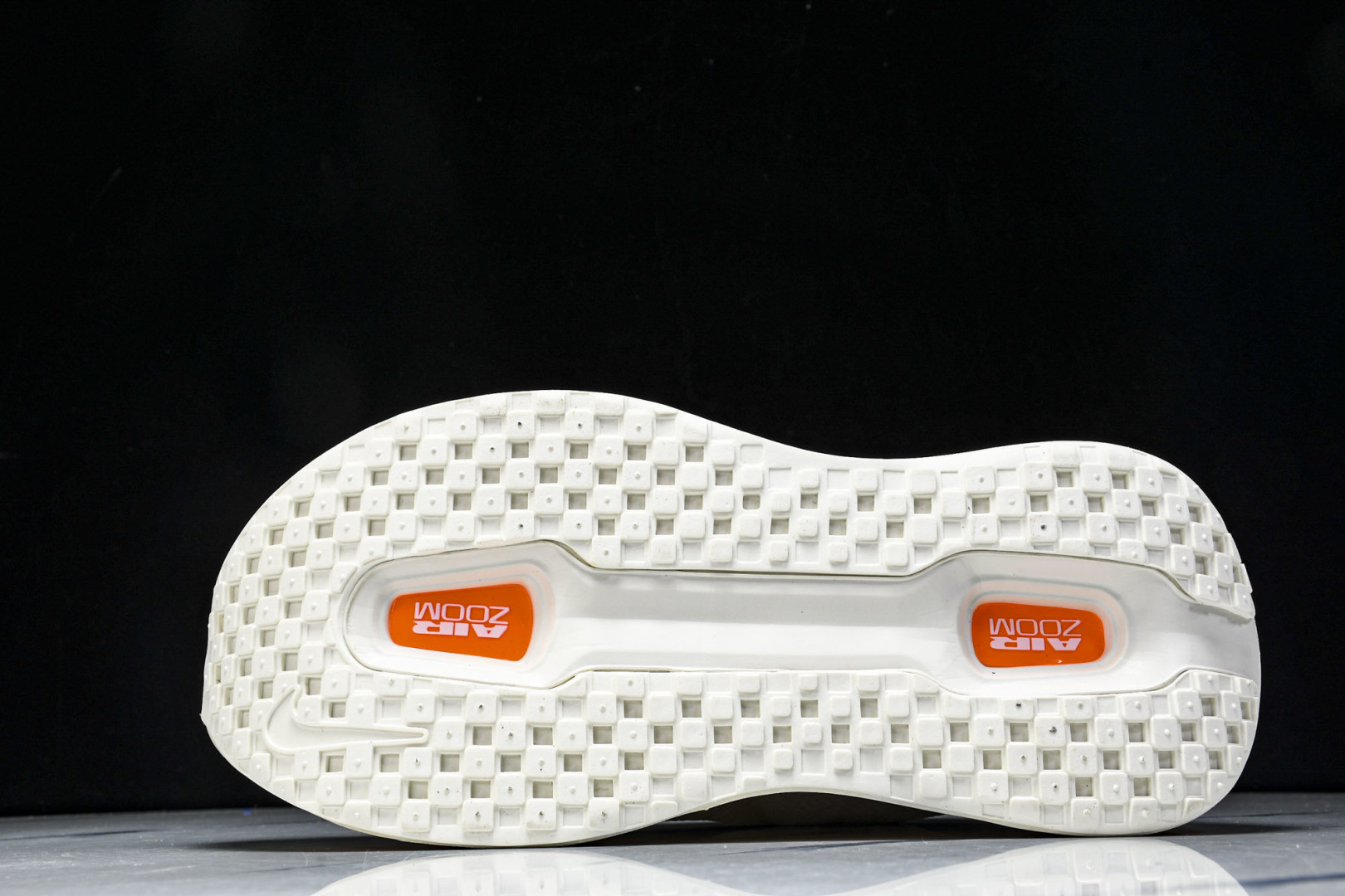 Zoom 尺码36-45

纯原版出品-Air Zoom Premium 耐克网面厚底气垫跑鞋 FN84