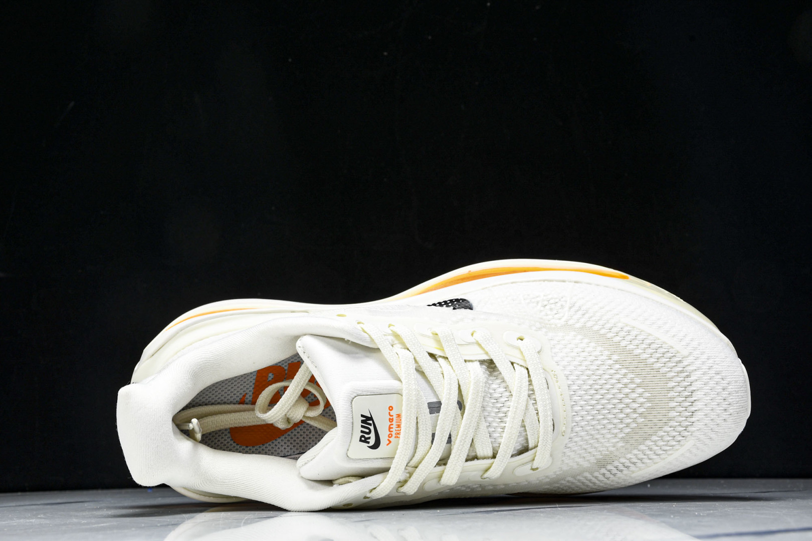 Zoom 尺码36-45

纯原版出品-Air Zoom Premium 耐克网面厚底气垫跑鞋 FN84