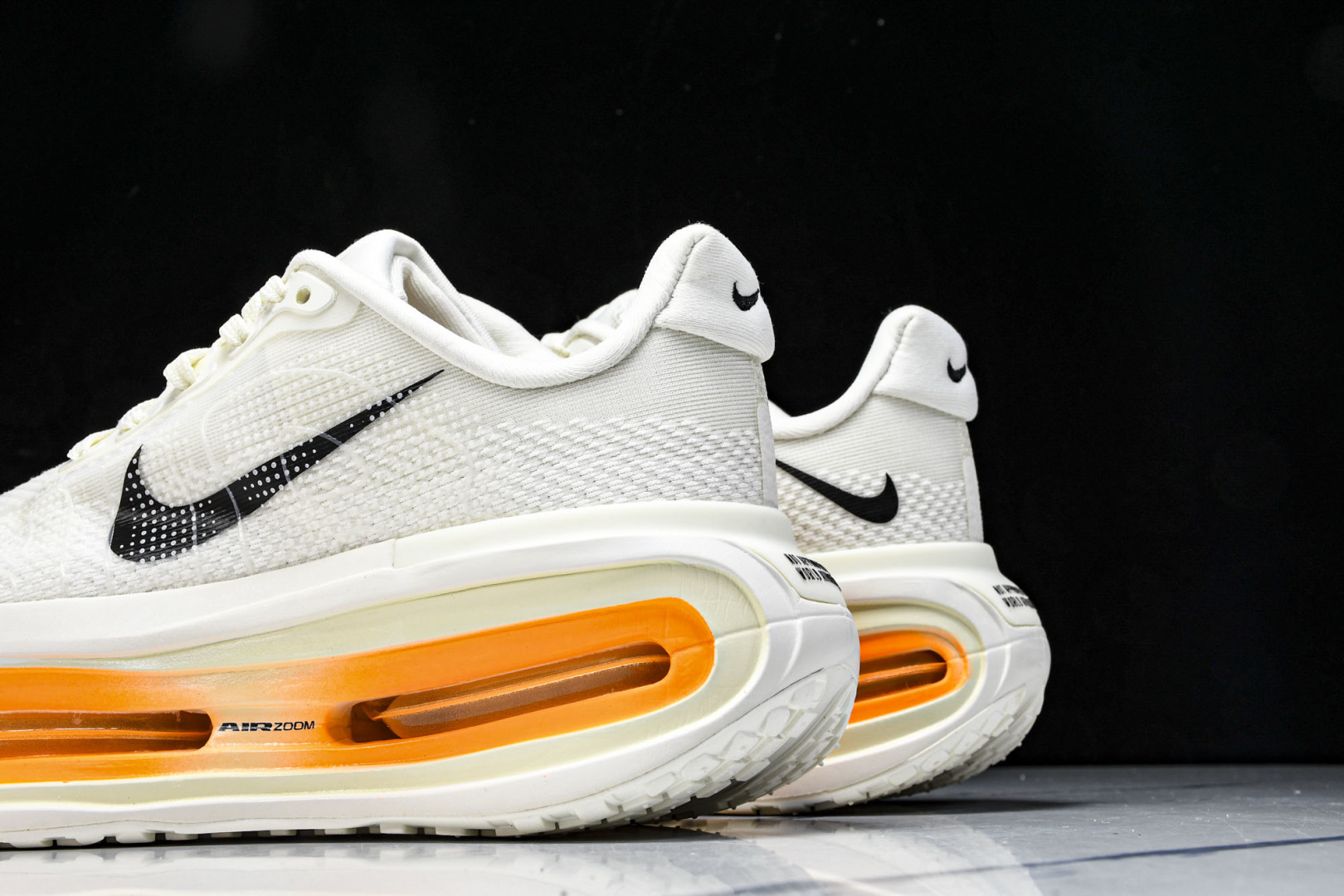 Zoom 尺码36-45

纯原版出品-Air Zoom Premium 耐克网面厚底气垫跑鞋 FN84