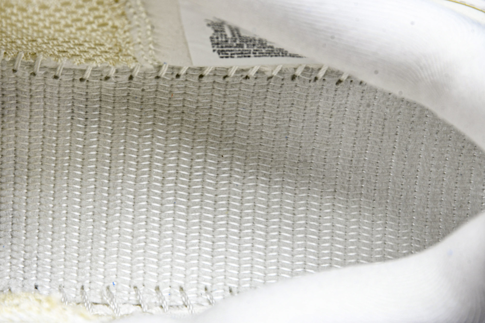 Zoom 尺码36-45

纯原版出品-Air Zoom Premium 耐克网面厚底气垫跑鞋 FN84