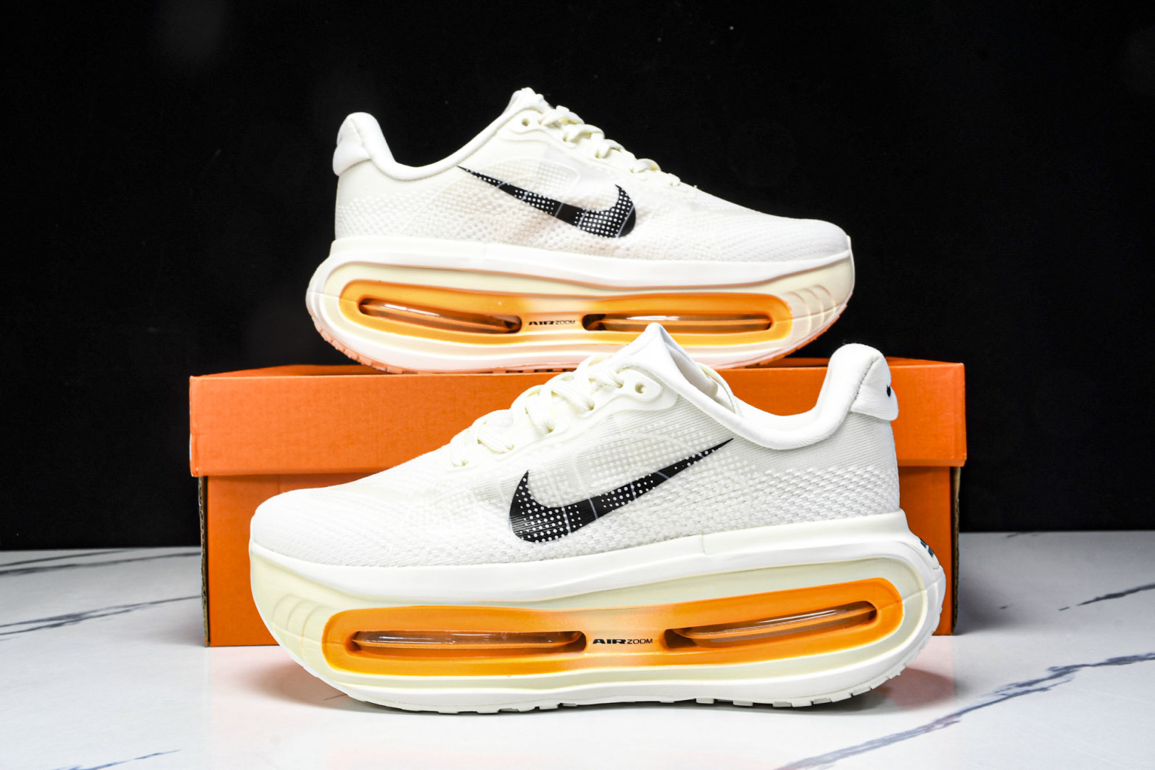 Zoom 尺码36-45

纯原版出品-Air Zoom Premium 耐克网面厚底气垫跑鞋 FN84
