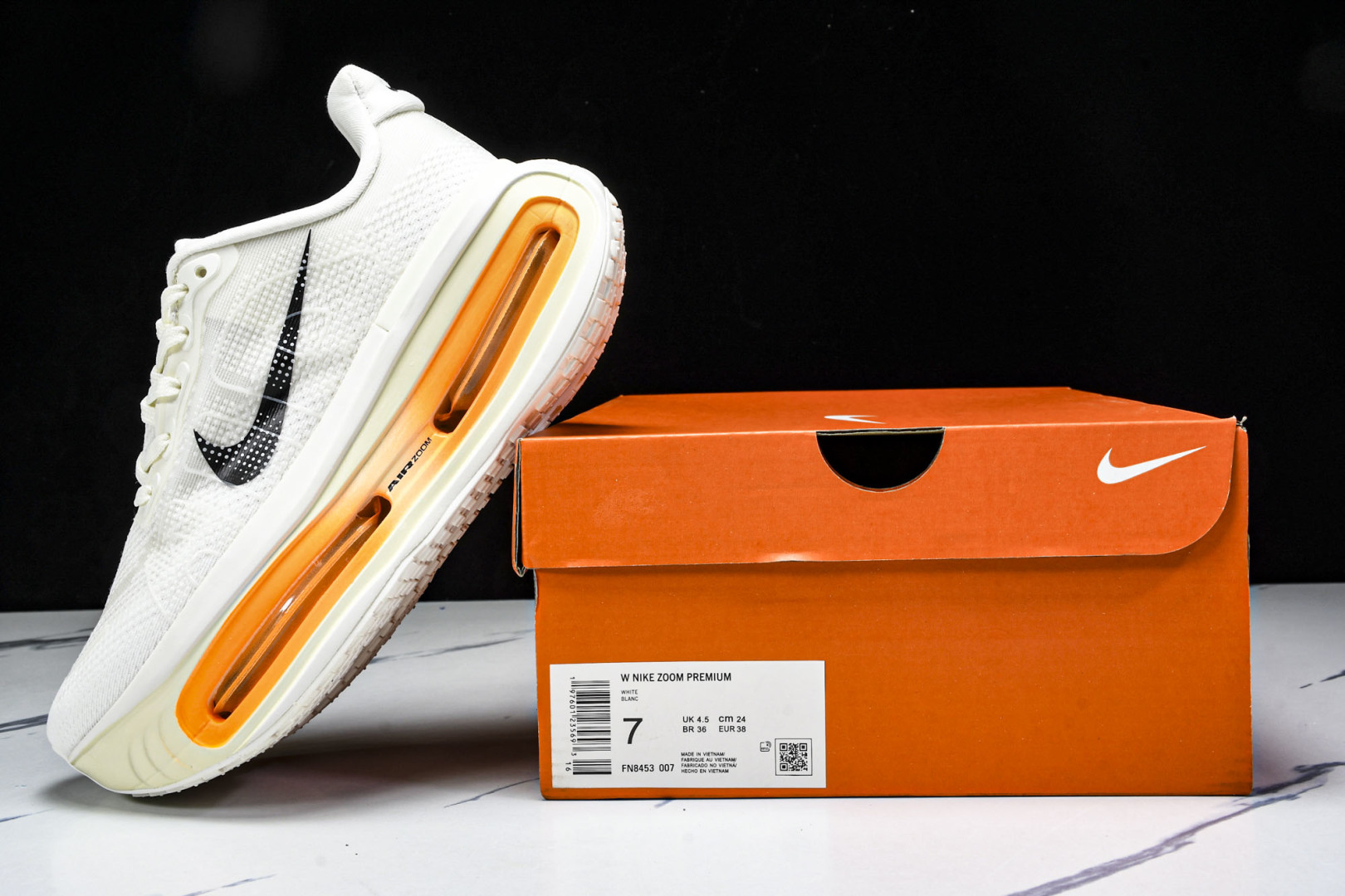 Zoom 尺码36-45

纯原版出品-Air Zoom Premium 耐克网面厚底气垫跑鞋 FN84