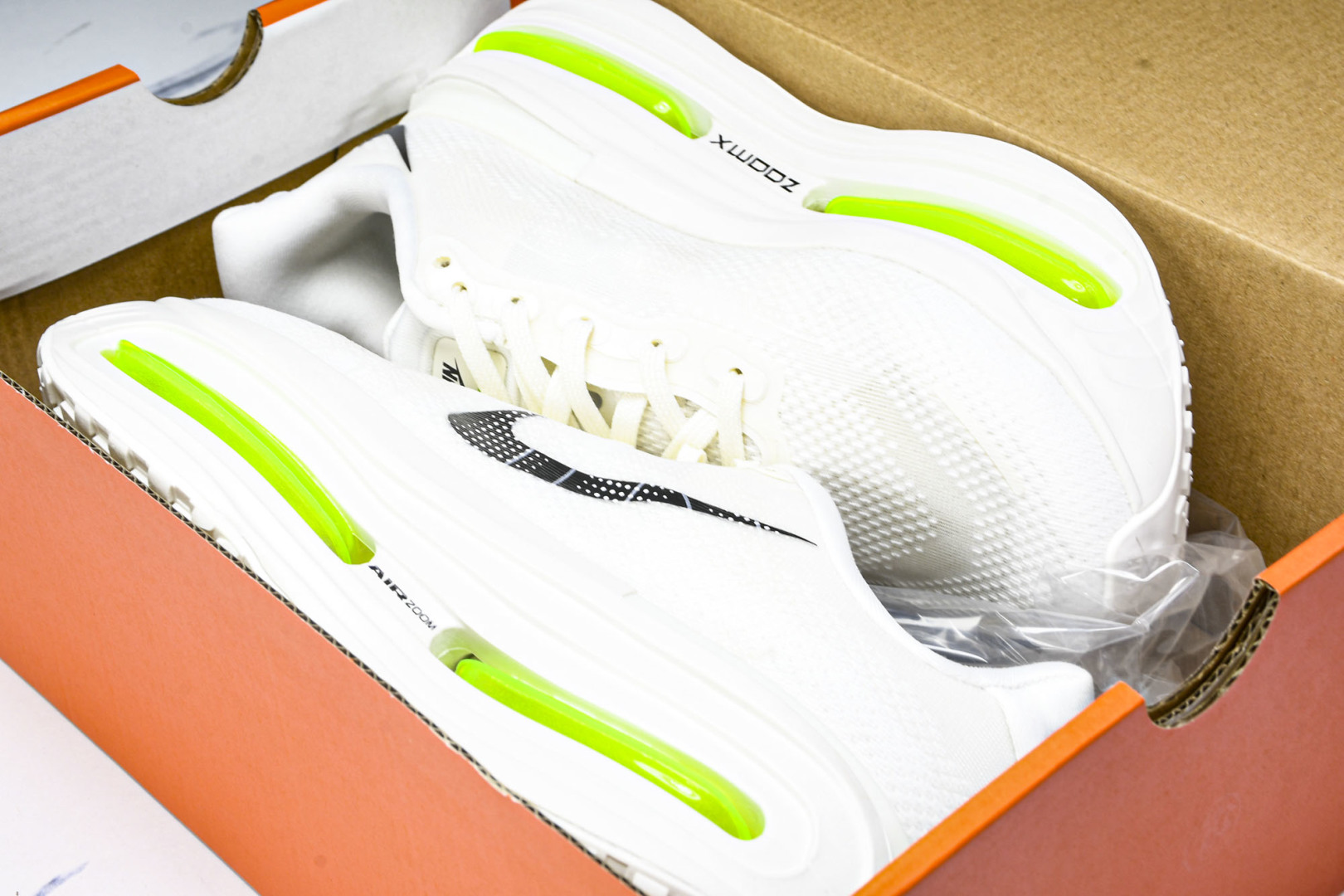 Zoom 尺码36-45

纯原版出品-Air Zoom Zoom Premium 耐克网面厚底气垫跑鞋
