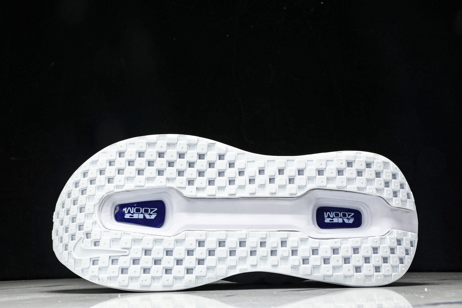 Zoom 尺码36-45

纯原版出品- Air Zoom Zoom Premium 耐克网面厚底气垫跑