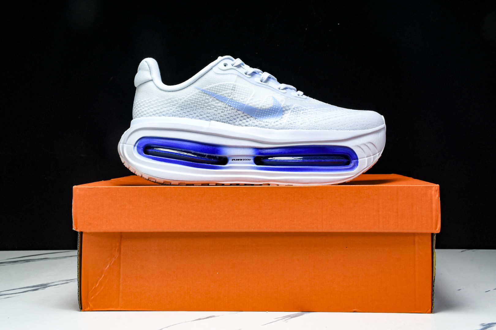 Zoom 尺码36-45

纯原版出品- Air Zoom Zoom Premium 耐克网面厚底气垫跑