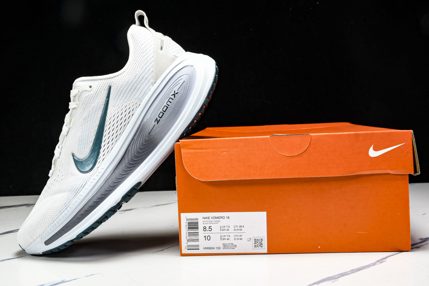Zoom 尺码36-46

纯原版出品-Air Zoom Vomero 18 登月18 2025新款缓震