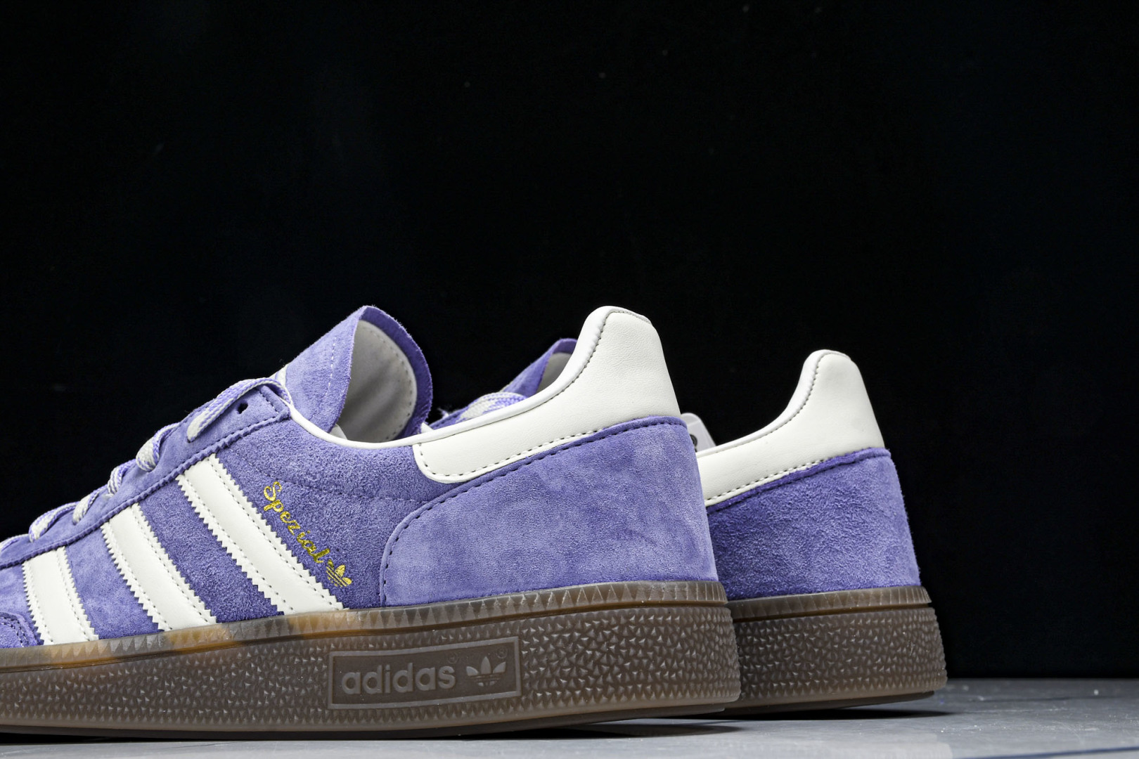 Originals 尺码36-45

纯原版出品-Handball SPezial 阿迪达斯经典款复古休
