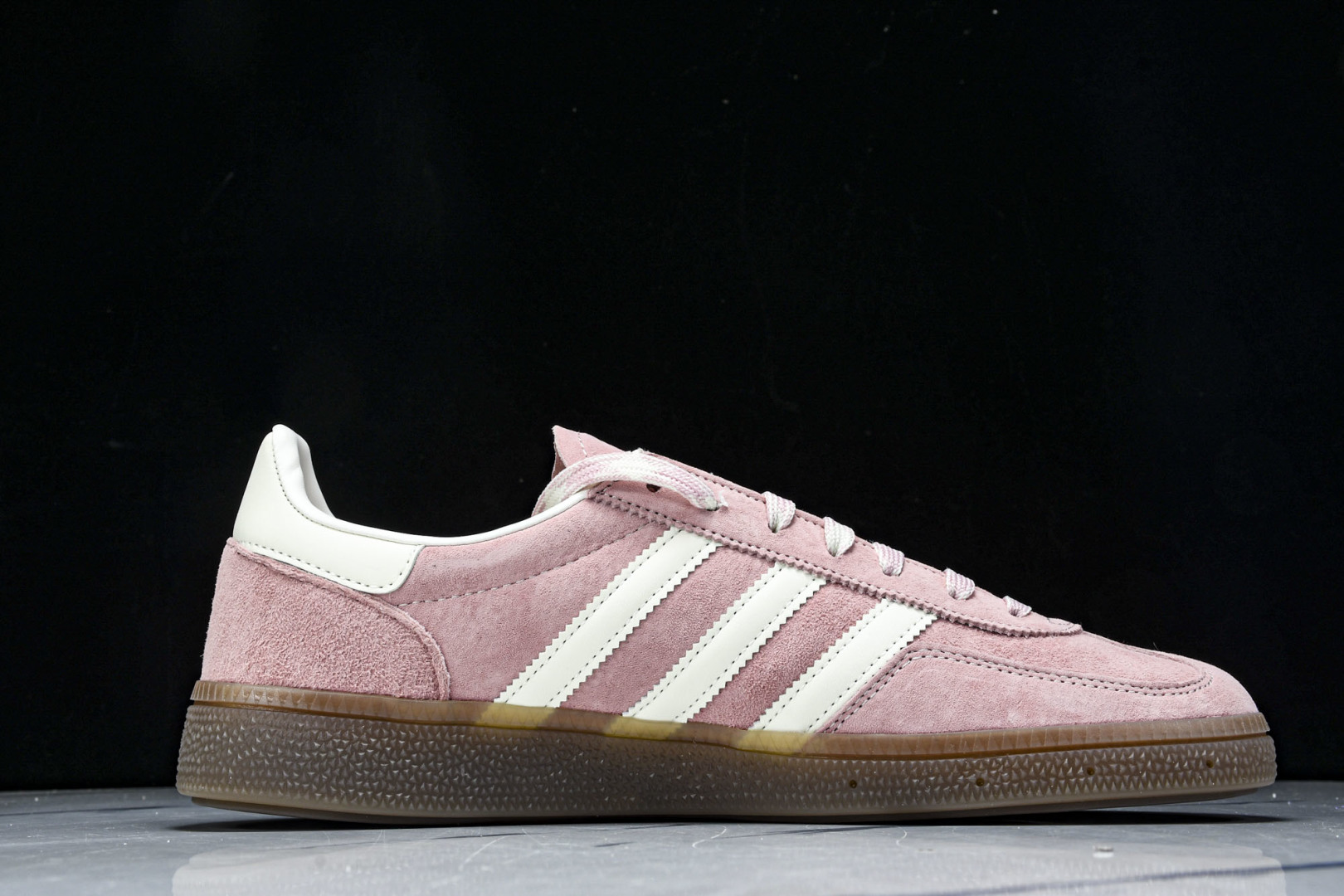 Originals 尺码36-45

纯原版出品-Handball SPezial 阿迪达斯经典款复古休