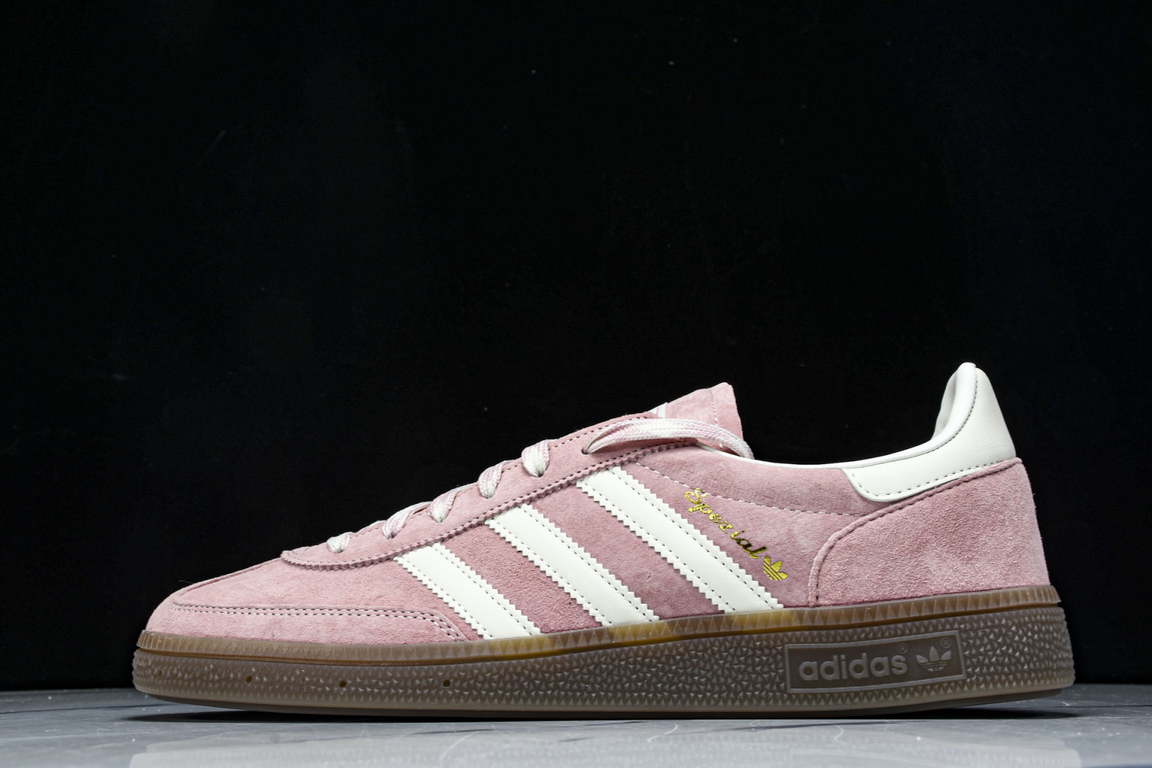 Originals 尺码36-45

纯原版出品-Handball SPezial 阿迪达斯经典款复古休