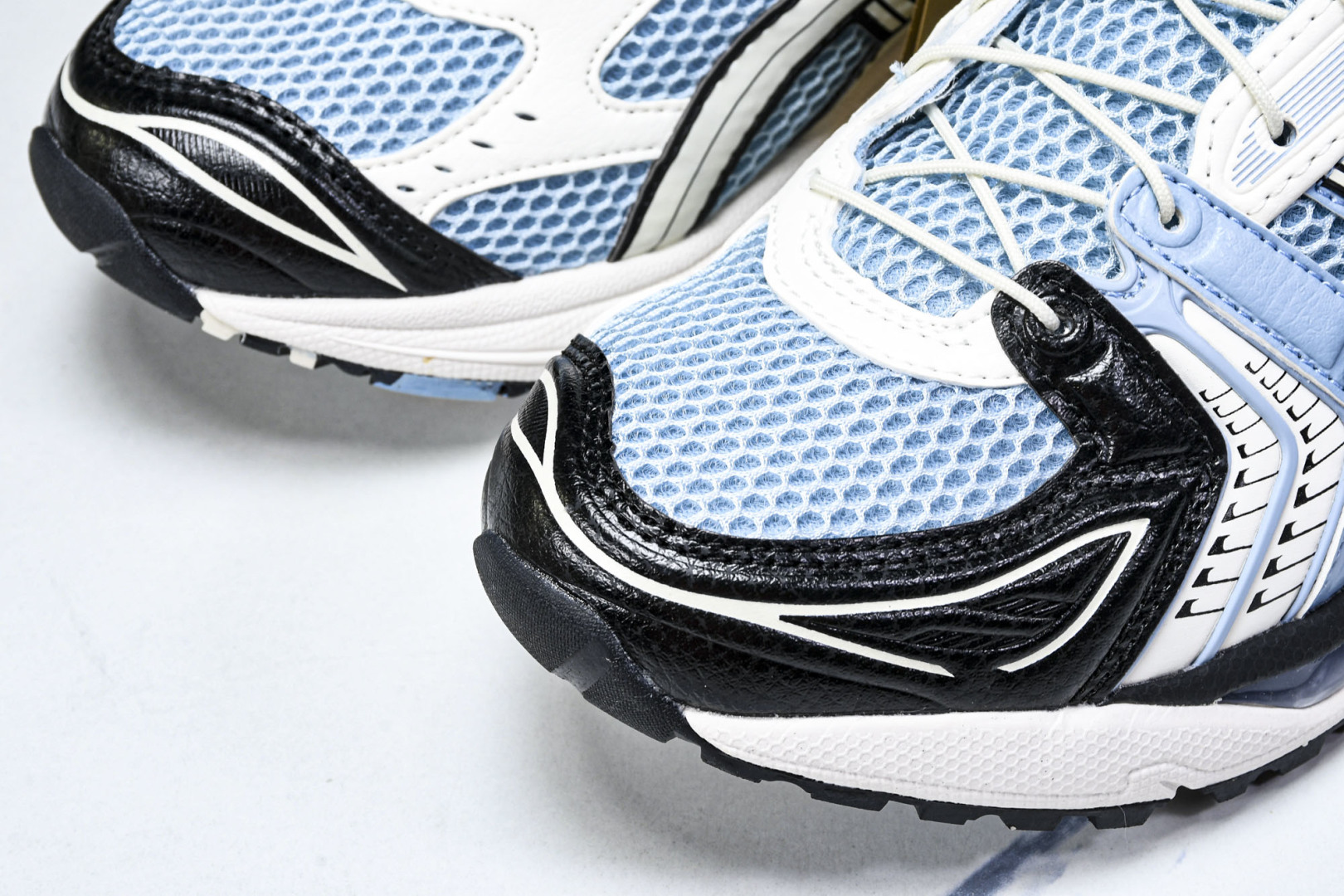 Asics 尺码36-46.5

纯原版出品-Asics Gel-Kayano 14 亚瑟士运动休闲透气
