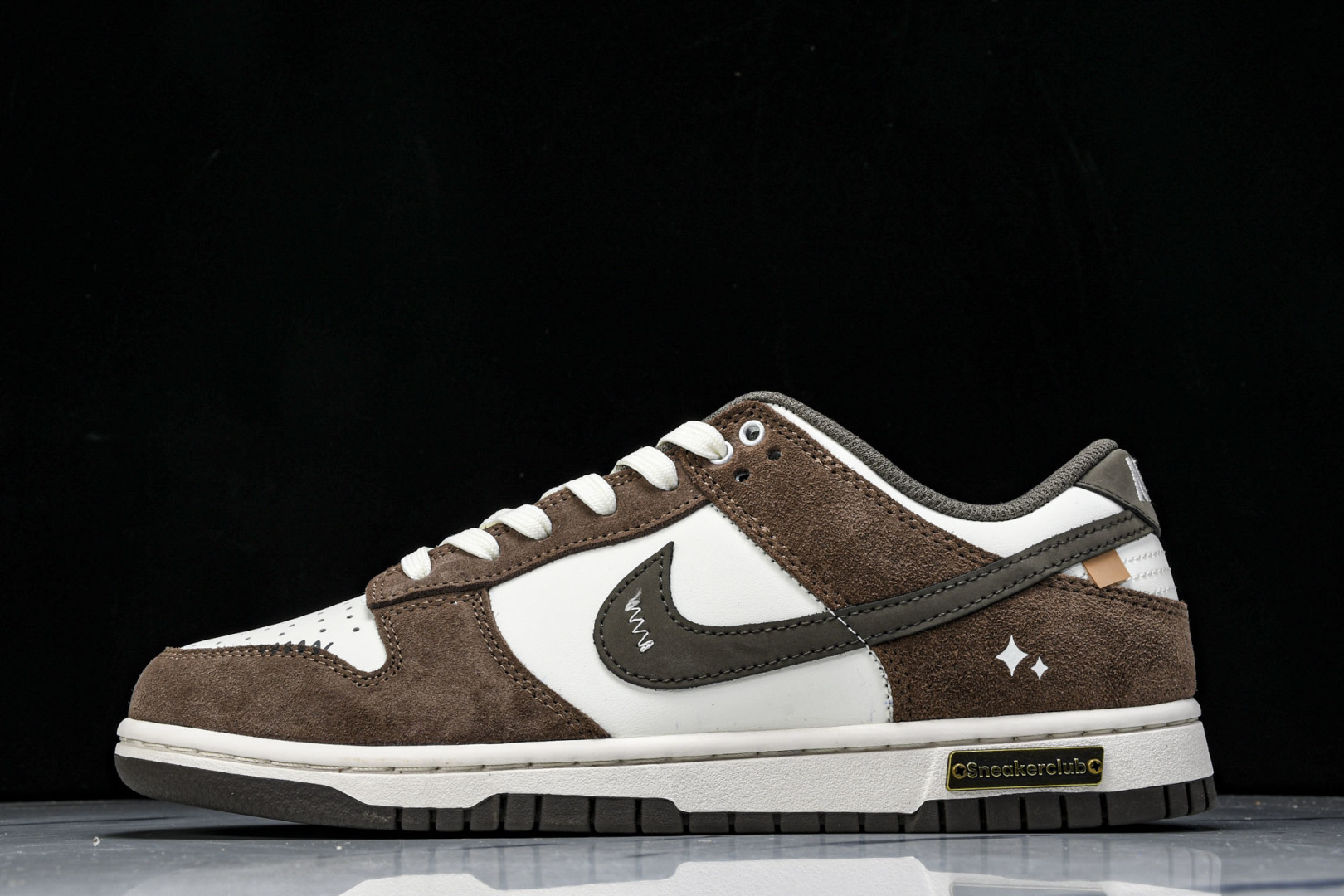 Dunk 尺码40-46.5

纯原版出品-SB Dunk Low 联名 白咖色 高端定制 低帮休闲板鞋