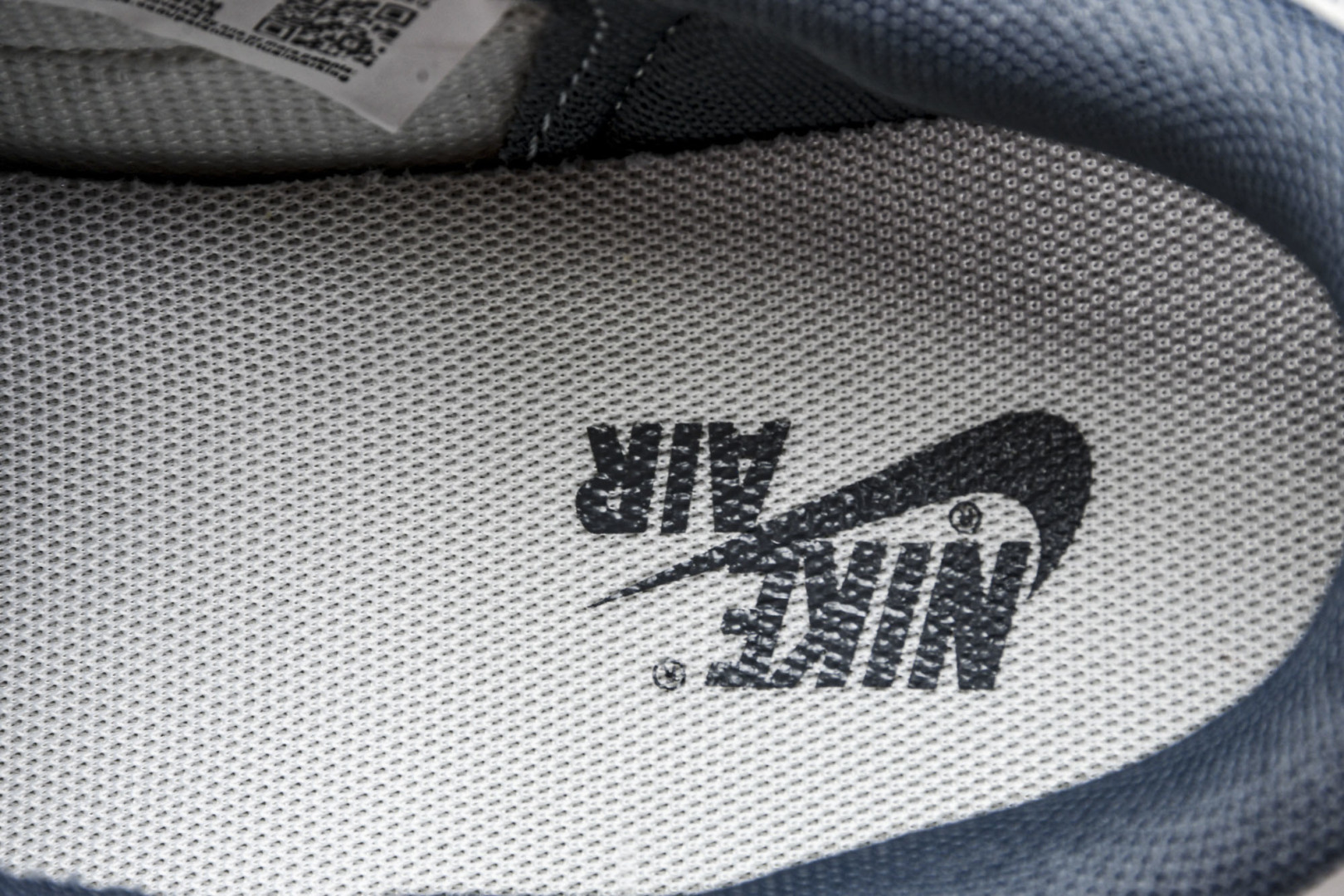Low 尺码36-45

纯原版出品-Travis Scott x Fragment Design x 