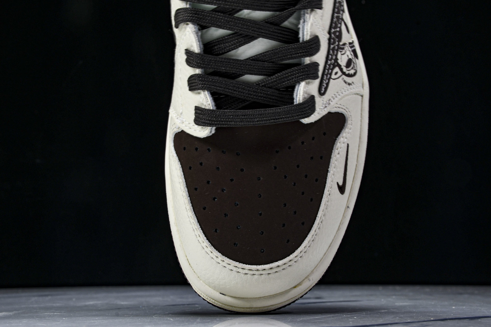 Low 尺码36-45

纯原版出品-Travis Scott x Fragment Design x 