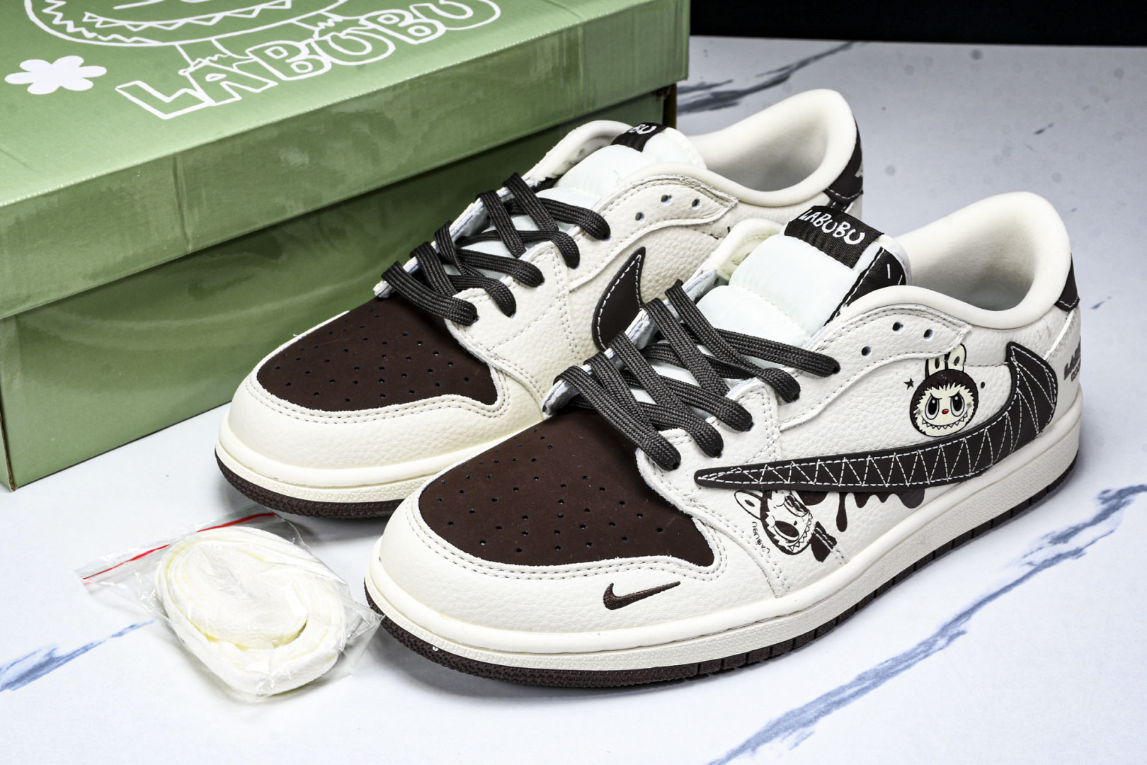 Low 尺码36-45

纯原版出品-Travis Scott x Fragment Design x 