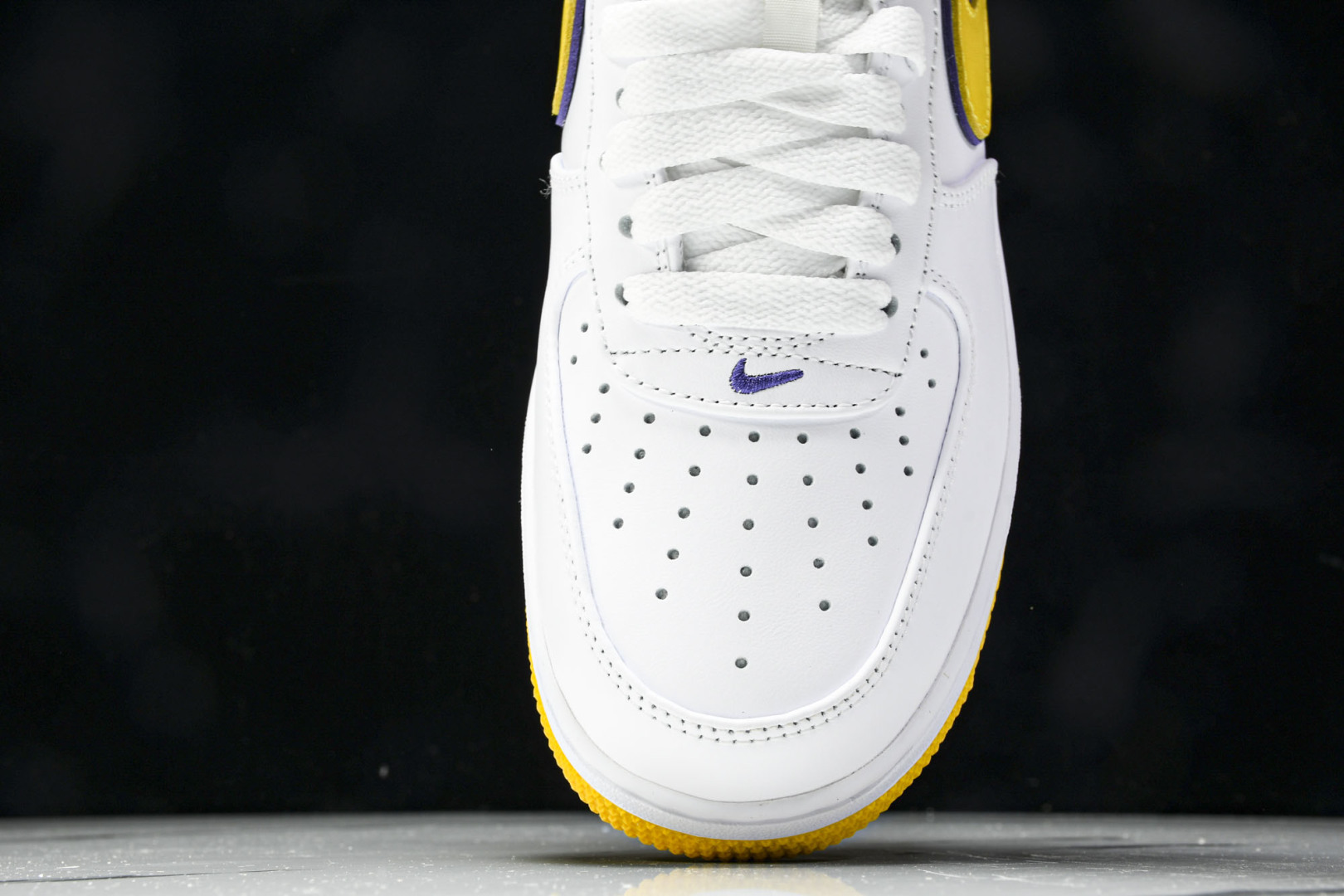 AF1 尺码36-46

纯原版出品-Air Force 1'07 Low 科比 全头层 空军一号低帮休