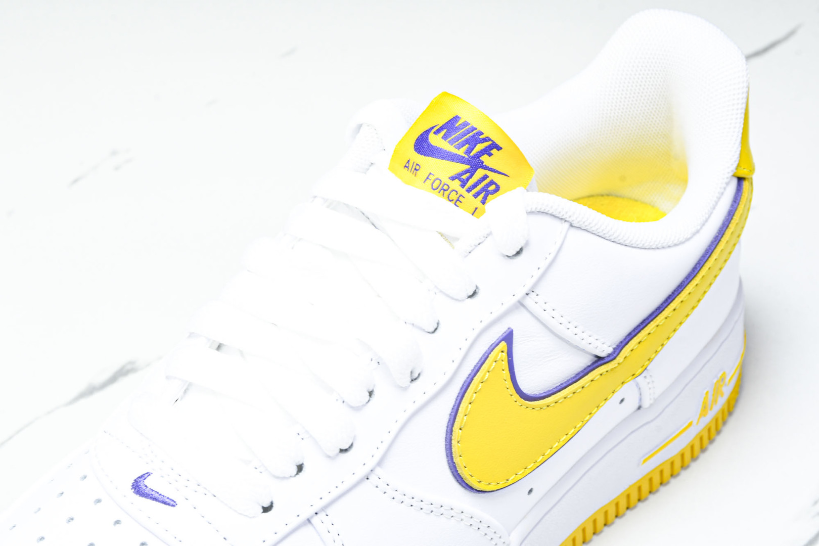 AF1 尺码36-46

纯原版出品-Air Force 1'07 Low 科比 全头层 空军一号低帮休