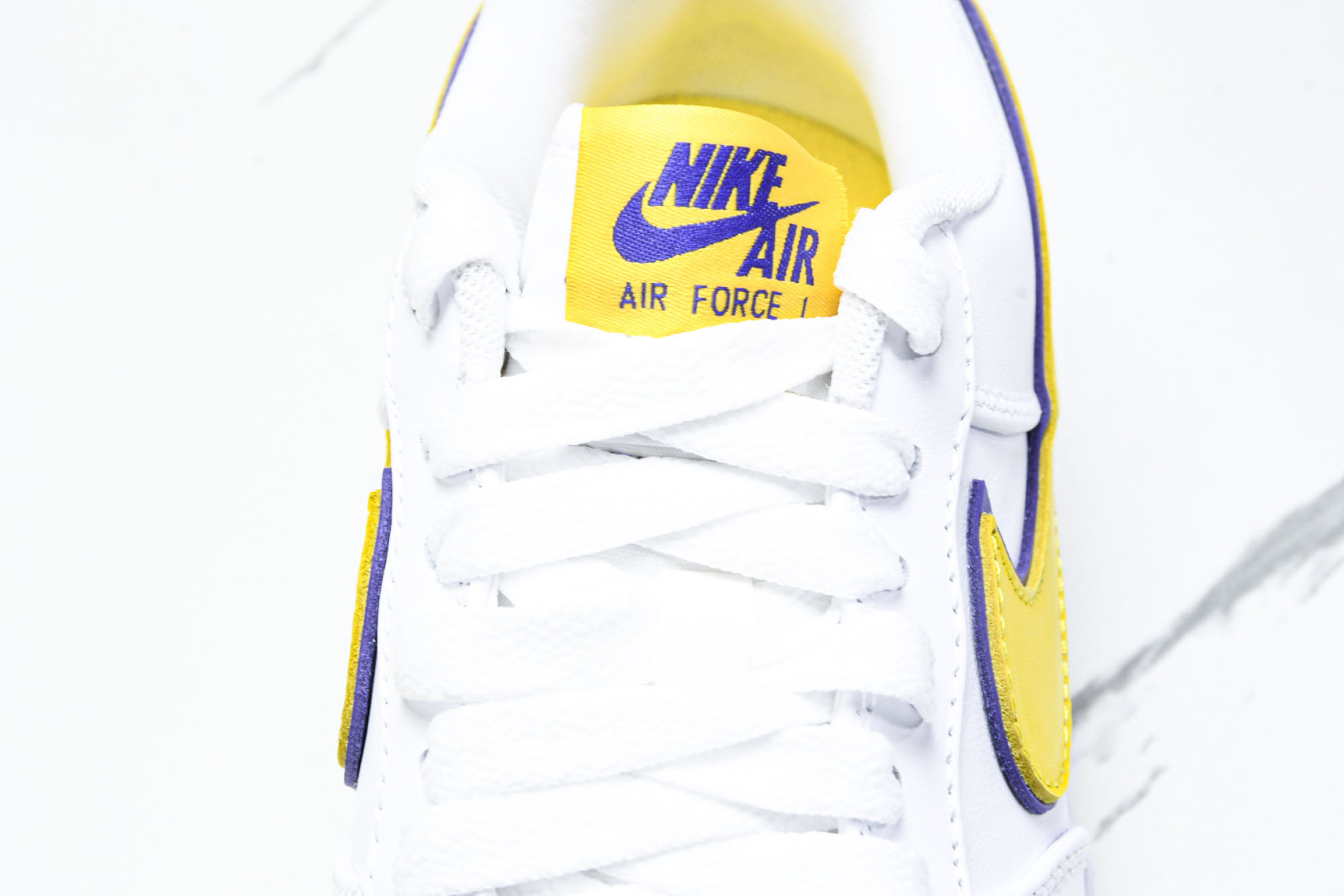AF1 尺码36-46

纯原版出品-Air Force 1'07 Low 科比 全头层 空军一号低帮休