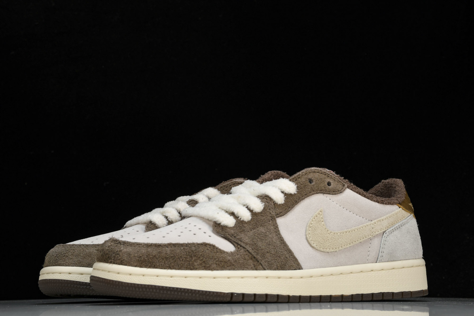 AJ Low 尺码36-47.5

纯原版出品-Air Jordan 1 Low OG Year of 