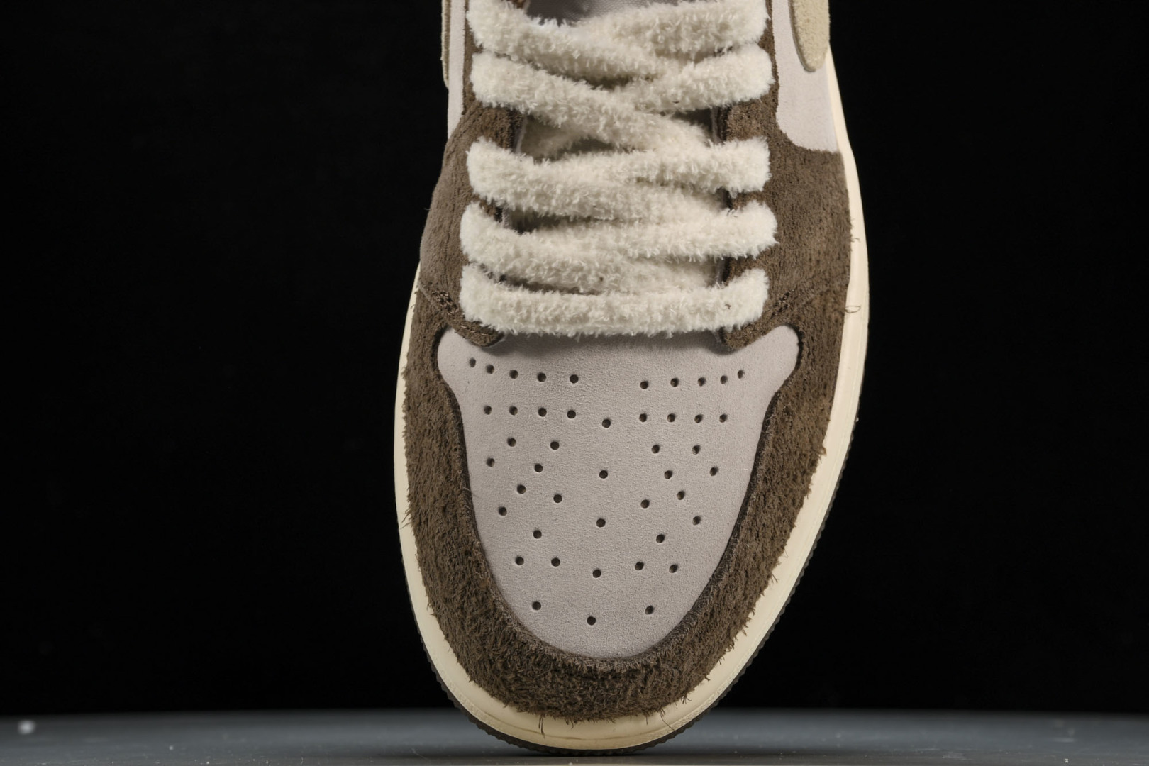 AJ Low 尺码36-47.5

纯原版出品-Air Jordan 1 Low OG Year of 