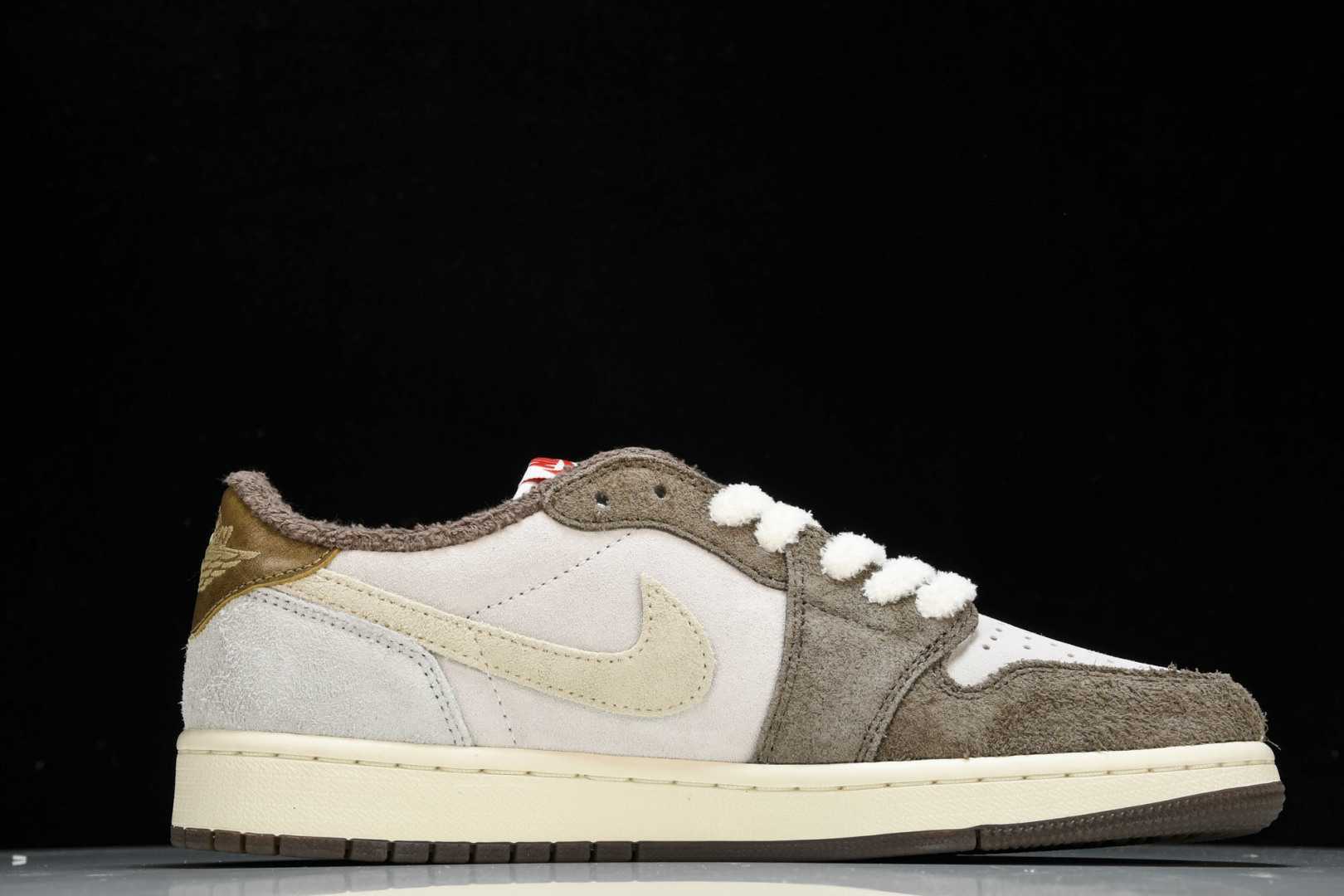 AJ Low 尺码36-47.5

纯原版出品-Air Jordan 1 Low OG Year of 