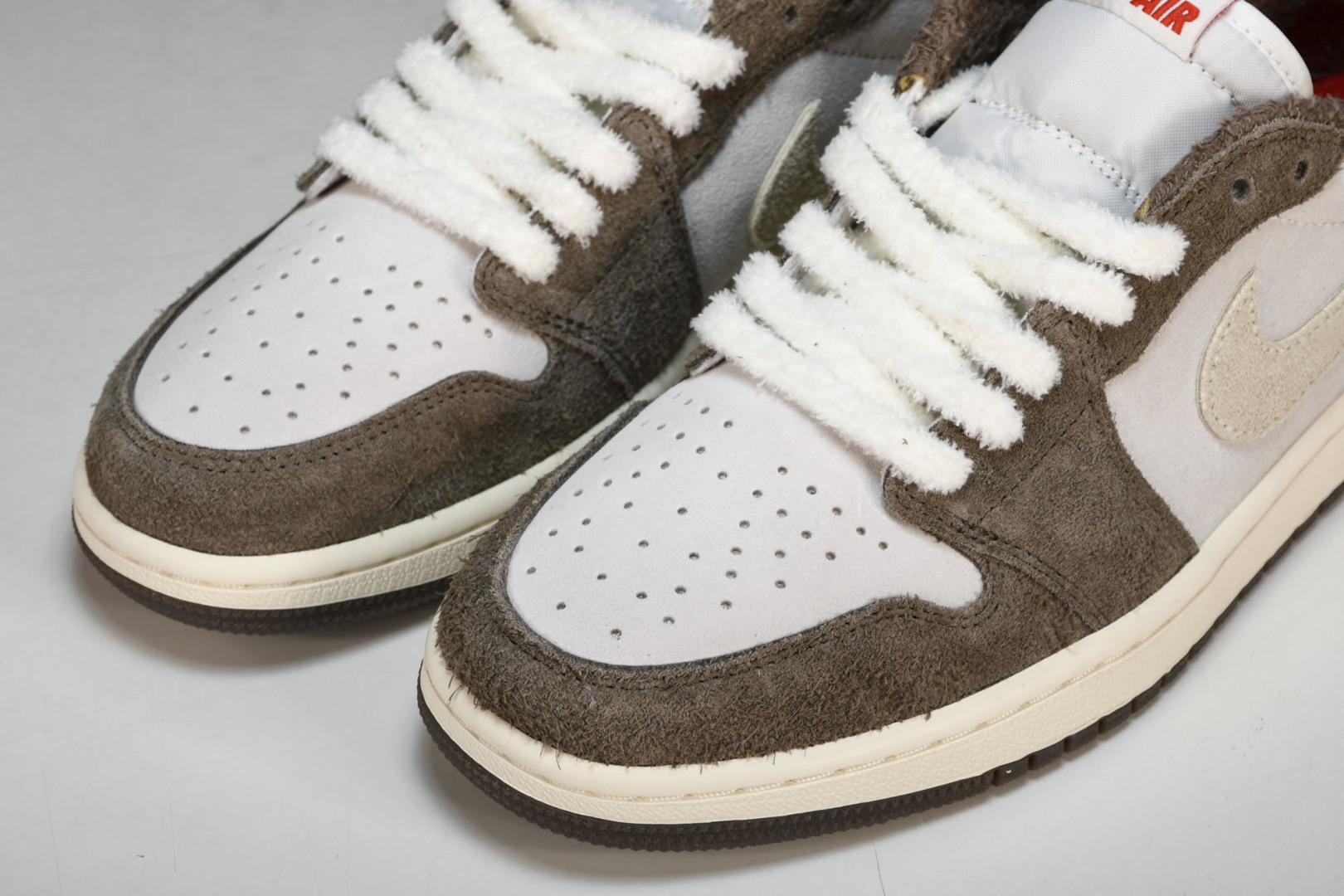AJ Low 尺码36-47.5

纯原版出品-Air Jordan 1 Low OG Year of 