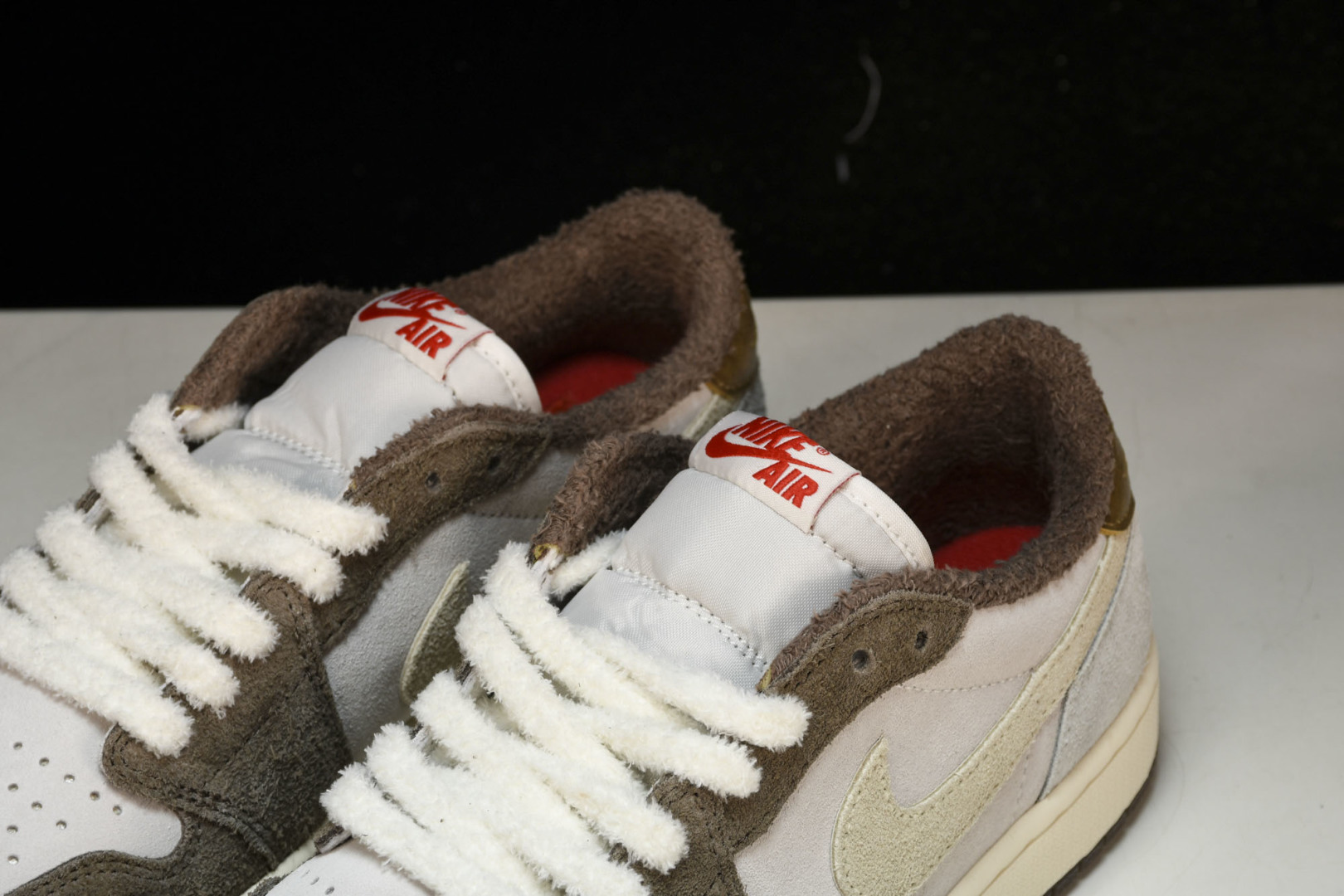 AJ Low 尺码36-47.5

纯原版出品-Air Jordan 1 Low OG Year of 