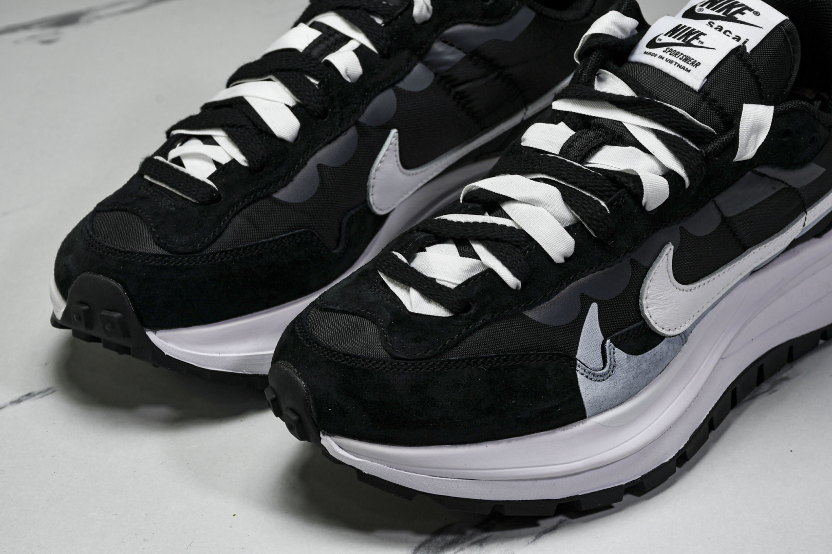 Sacai 尺码36-47.5

纯原版出品-Sacai X Nik VaPorWaffle 联名解构 
