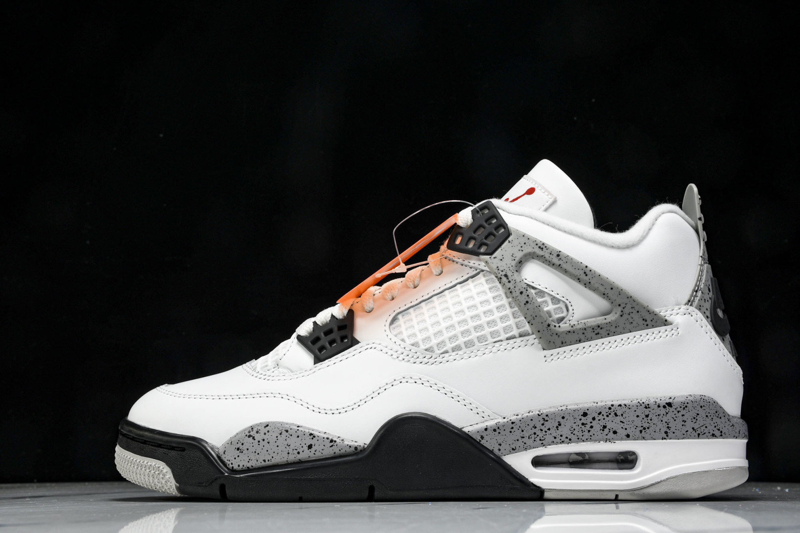 AJ4白水泥 尺码40.5-48.5

纯原出品-Air Jordan 4 Retro White Ce