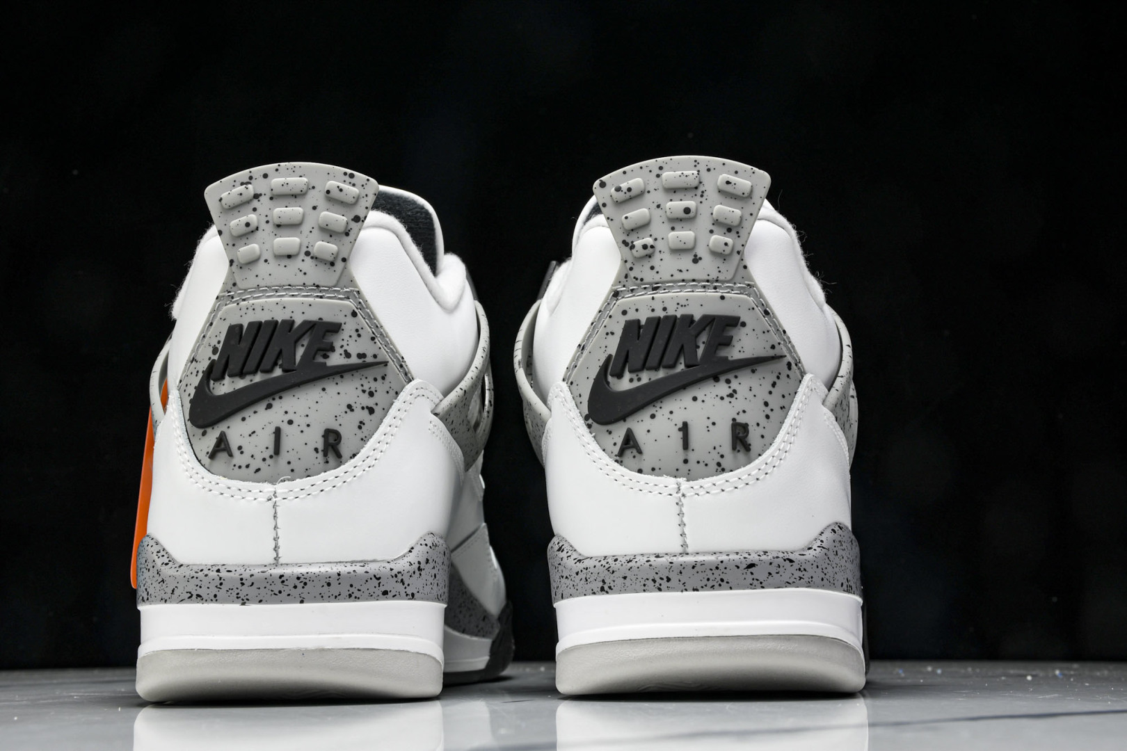 AJ4白水泥 尺码40.5-48.5

纯原出品-Air Jordan 4 Retro White Ce
