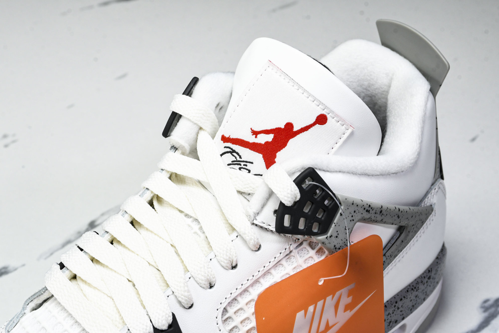 AJ4白水泥 尺码40.5-48.5

纯原出品-Air Jordan 4 Retro White Ce