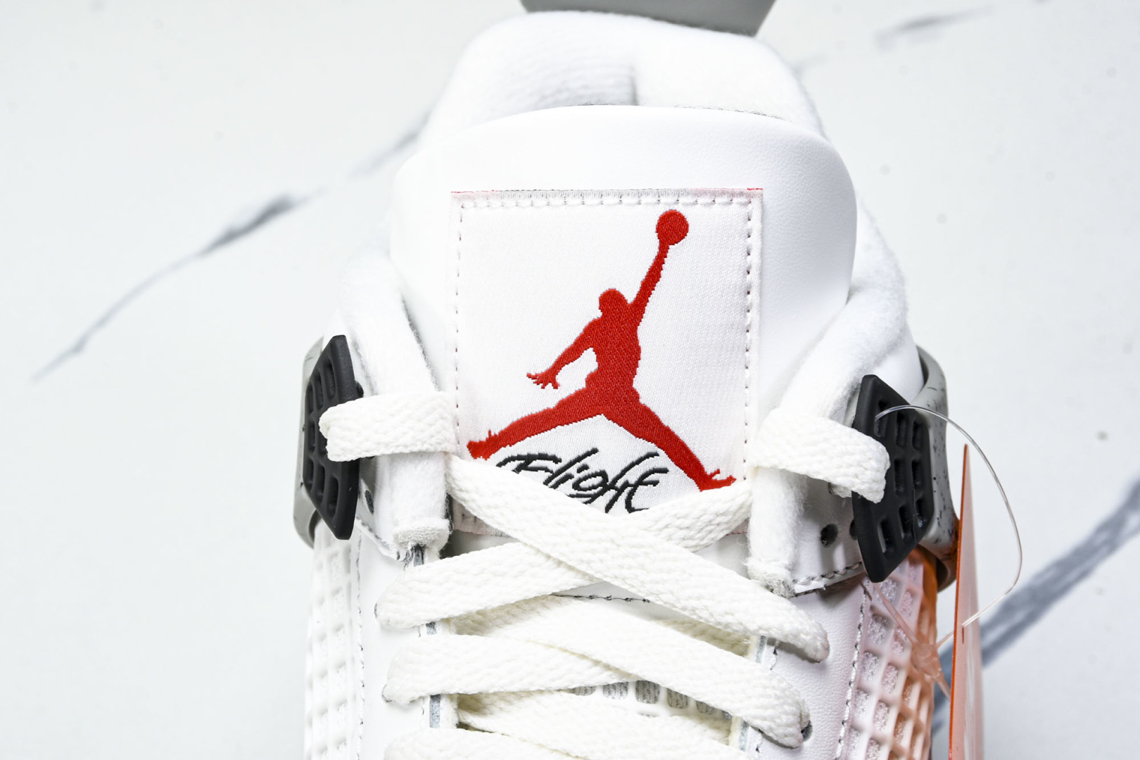 AJ4白水泥 尺码40.5-48.5

纯原出品-Air Jordan 4 Retro White Ce