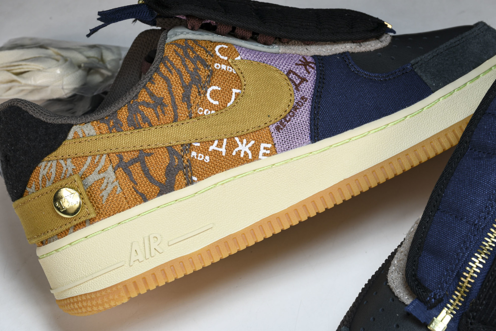 AF1 尺码36-46

纯原版出品-Travis Scott x Nk AF 1 Low Cactus