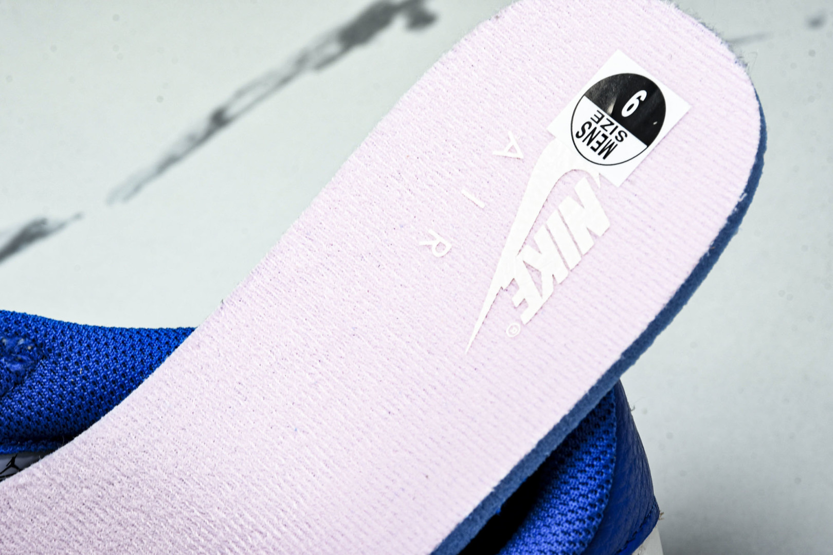 AJ Low白蓝 尺码36-50.5

纯原版出品-Fragment Design x Travis S