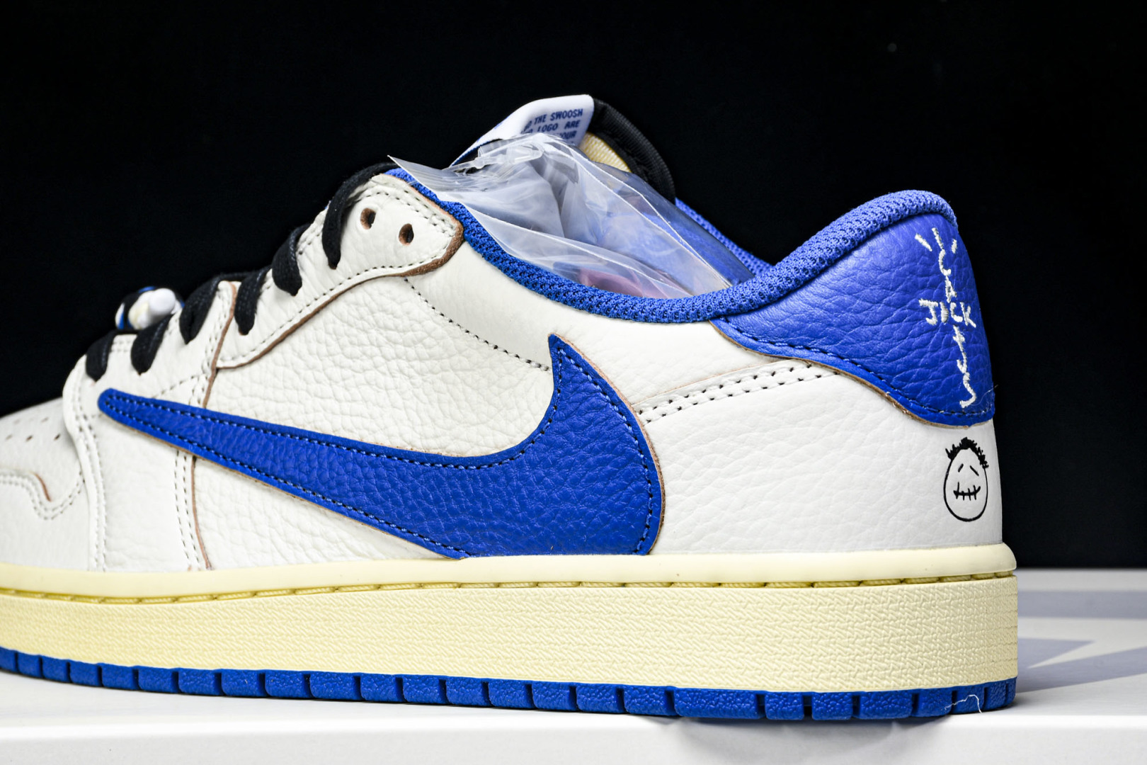 AJ Low白蓝 尺码36-50.5

纯原版出品-Fragment Design x Travis S
