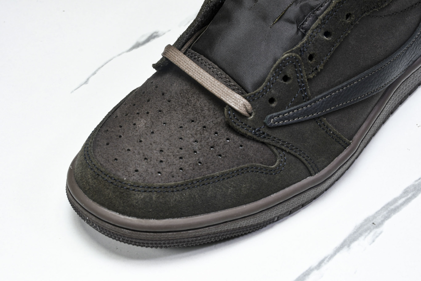 AJ Low黑棕 尺码40-48.5

纯原版出品-Air Jordan 1 Retro Low OG 