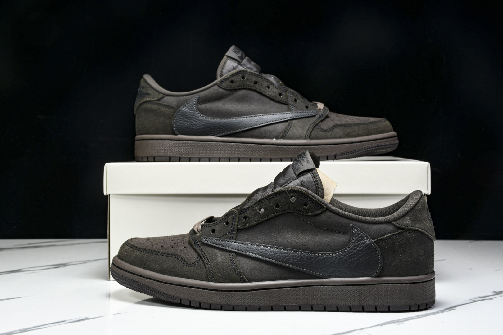 AJ Low黑棕 尺码40-48.5

纯原版出品-Air Jordan 1 Retro Low OG 