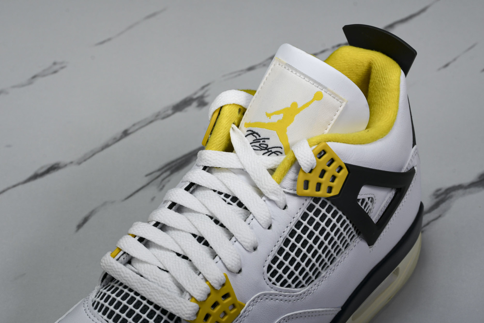 
【纯原】Air Jordan AJ4 Retro 白黄雷公 AQ9129-101-YZ005
尺码：4