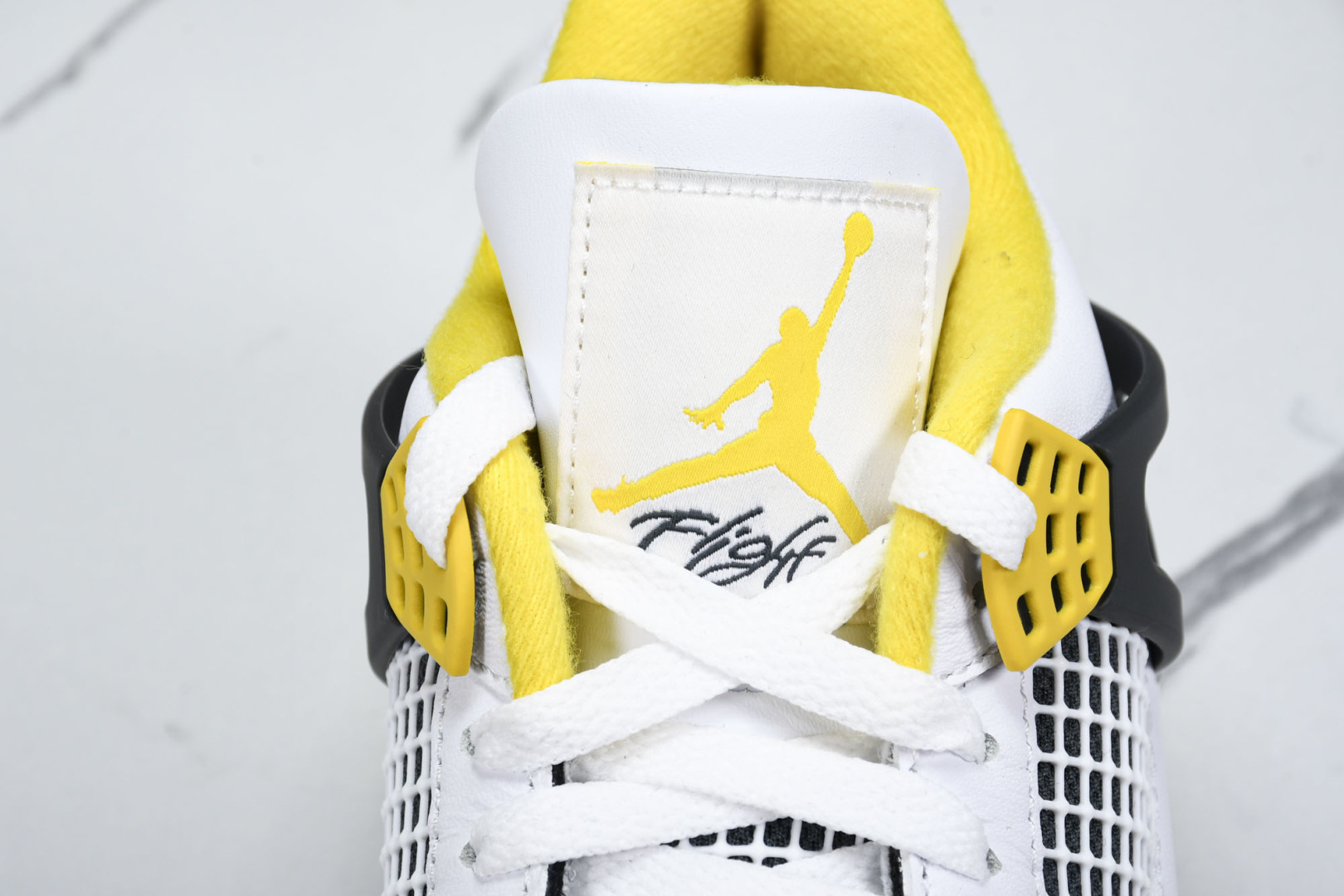 
【纯原】Air Jordan AJ4 Retro 白黄雷公 AQ9129-101-YZ005
尺码：4