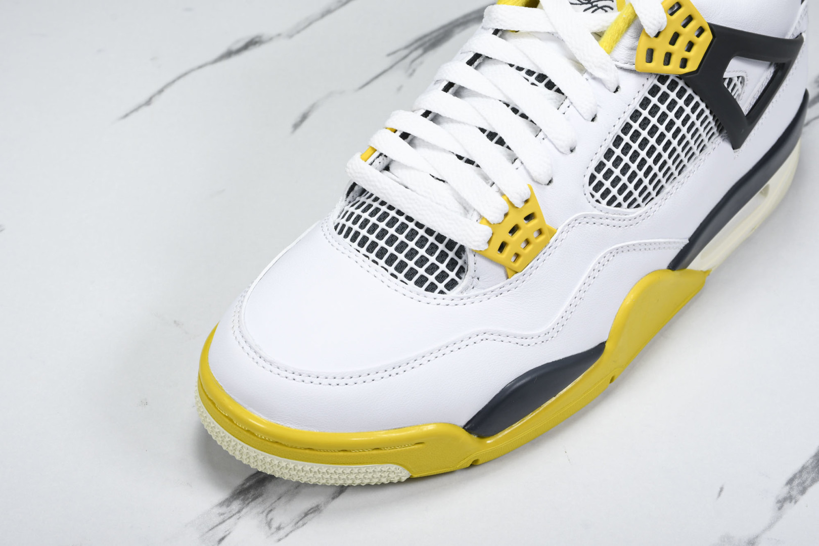 
【纯原】Air Jordan AJ4 Retro 白黄雷公 AQ9129-101-YZ005
尺码：4