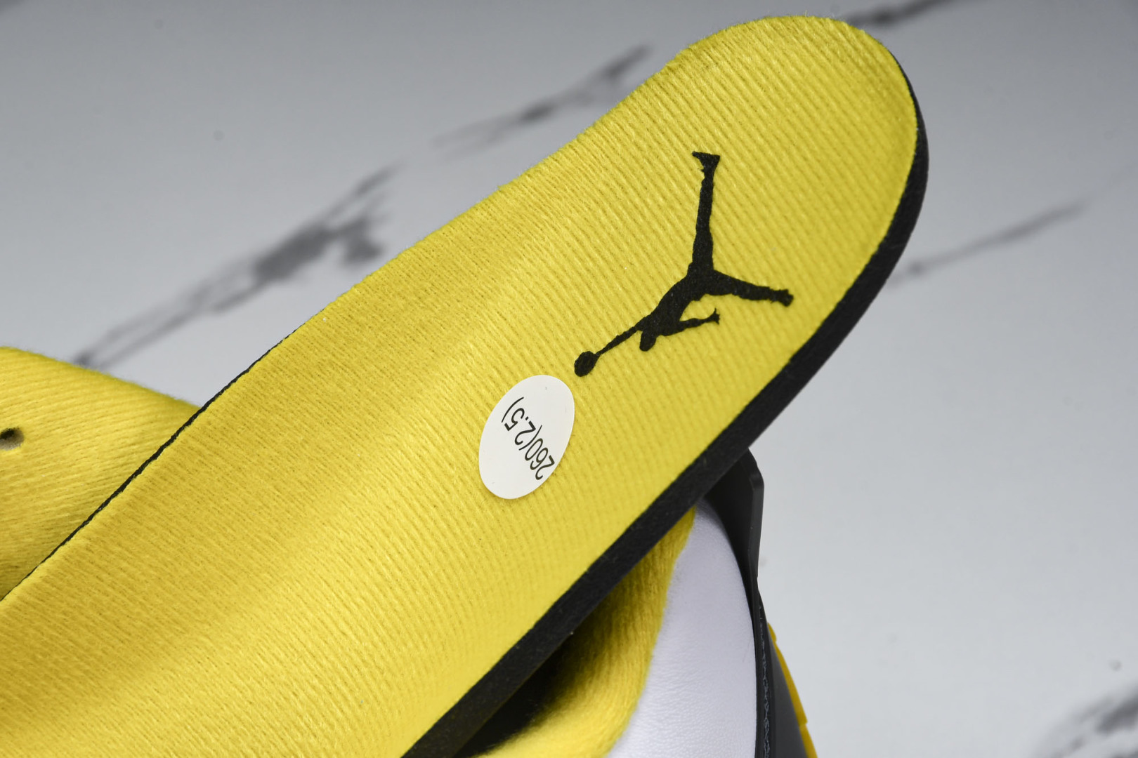 
【纯原】Air Jordan AJ4 Retro 白黄雷公 AQ9129-101-YZ005
尺码：4