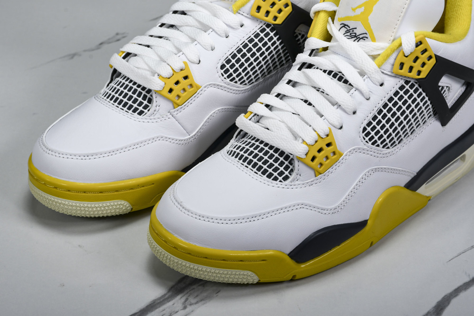 
【纯原】Air Jordan AJ4 Retro 白黄雷公 AQ9129-101-YZ005
尺码：4