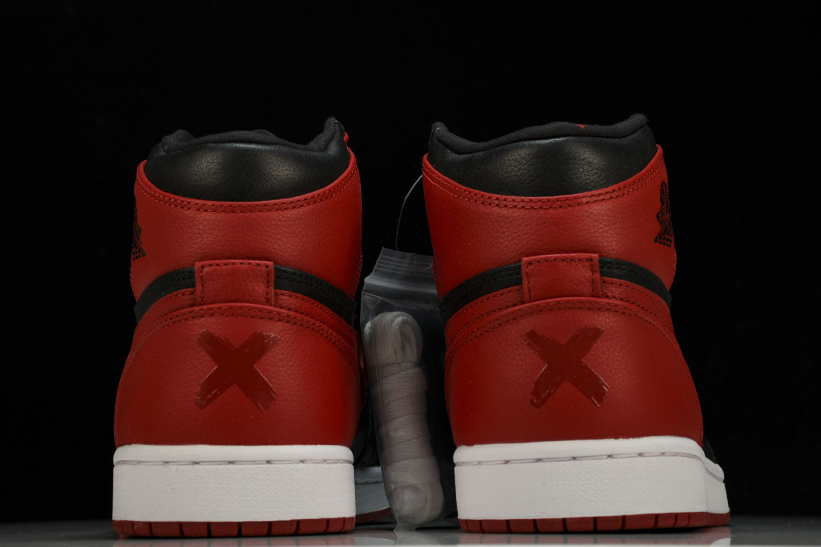 AJ1 黑红 尺码40-47.5

纯原版出品-Air Jordan 1 Retro“Banned”20