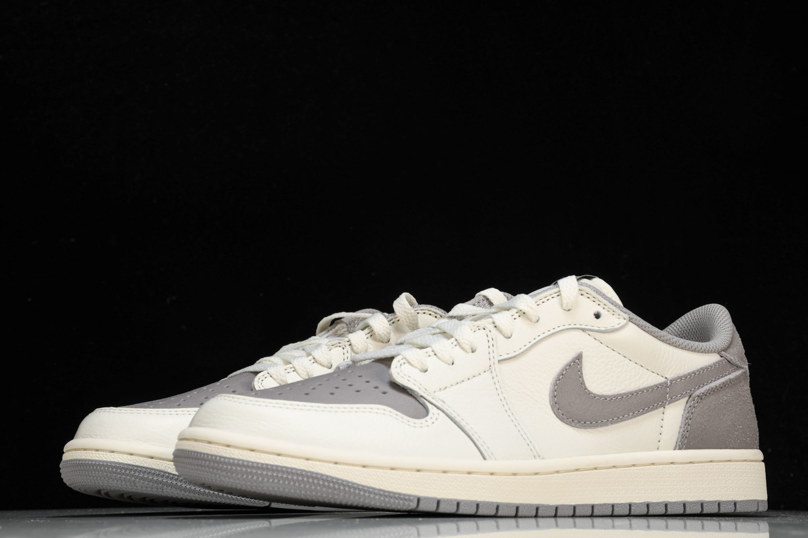 AJLow白灰 尺码40-47.5

纯原版出品-Air Jordan 1 Low OG“AtmosPh