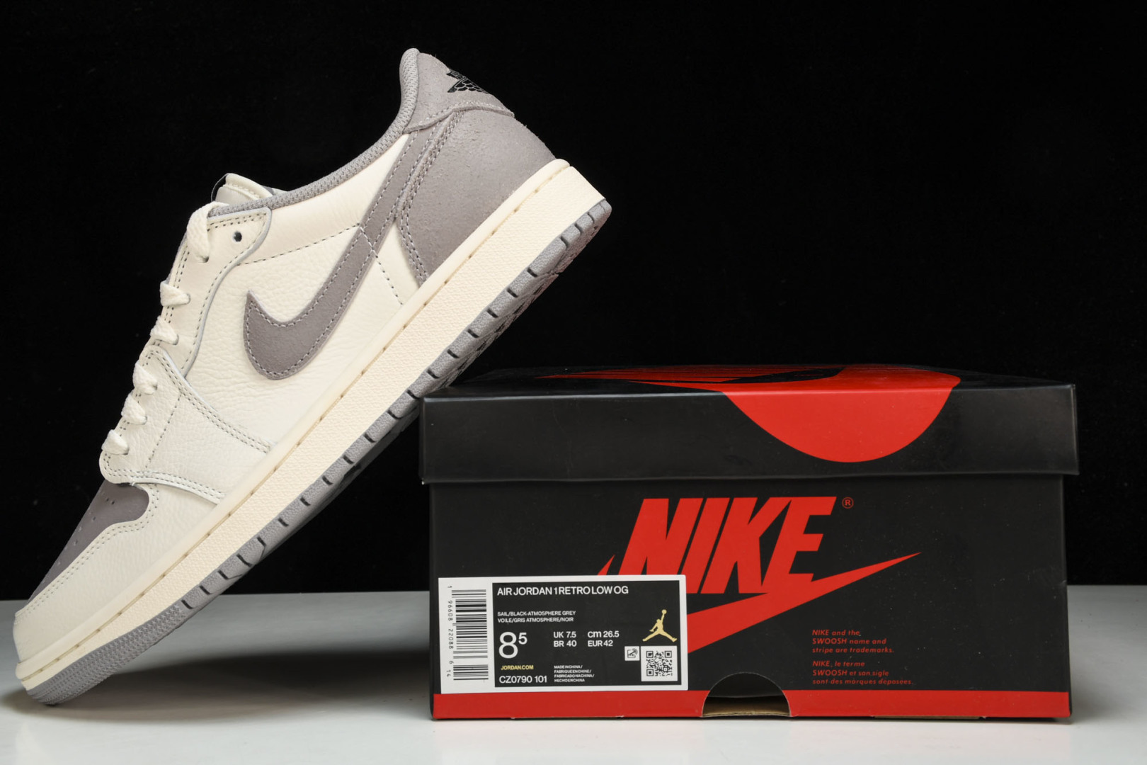 AJLow白灰 尺码40-47.5

纯原版出品-Air Jordan 1 Low OG“AtmosPh