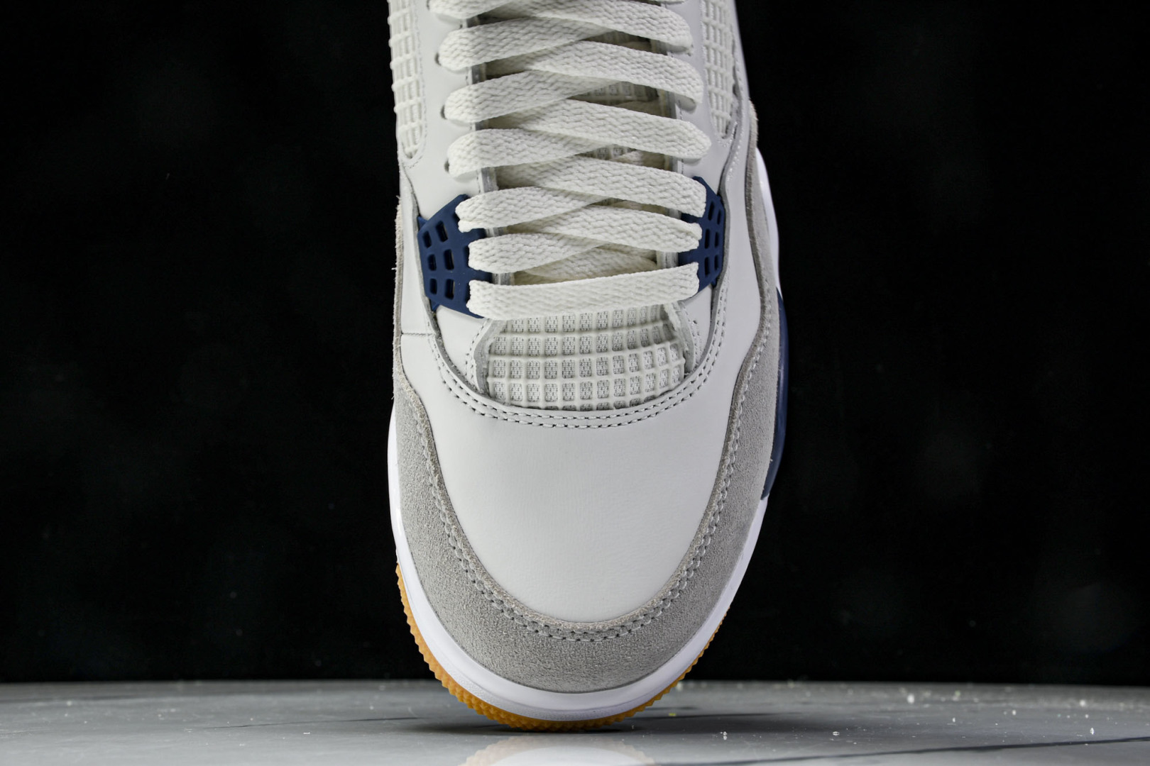 AJ4 尺码40-48.5

纯原版出品-Air Jordan 4 Retro SB Navy 海军蓝 