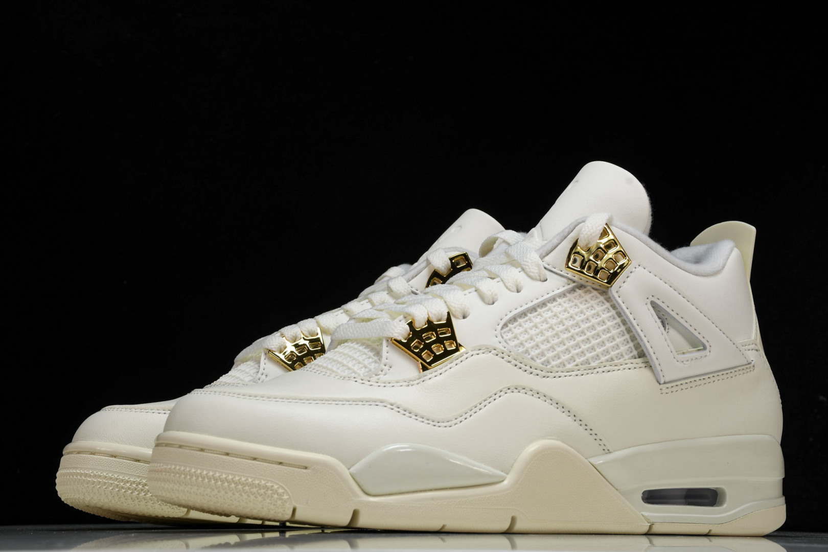 AJ4奶白色 尺码36-47.5

纯原出品-WMNS Air Jordan4 Retro 奶白色 AQ