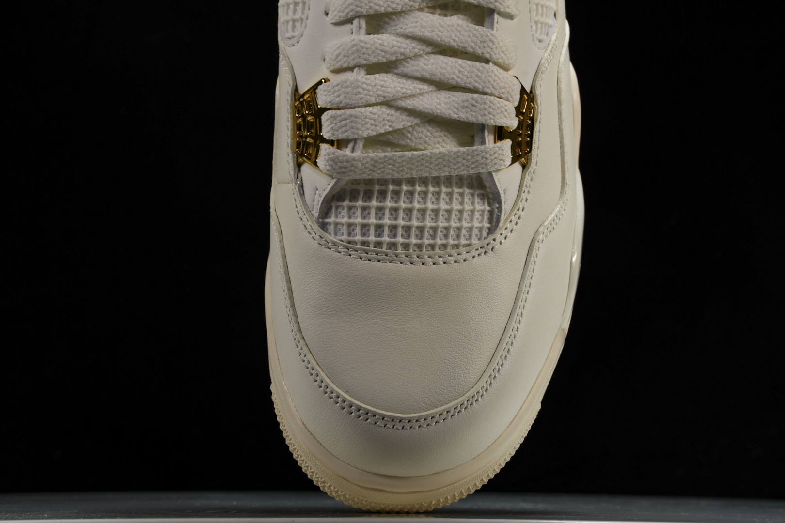 AJ4奶白色 尺码36-47.5

纯原出品-WMNS Air Jordan4 Retro 奶白色 AQ