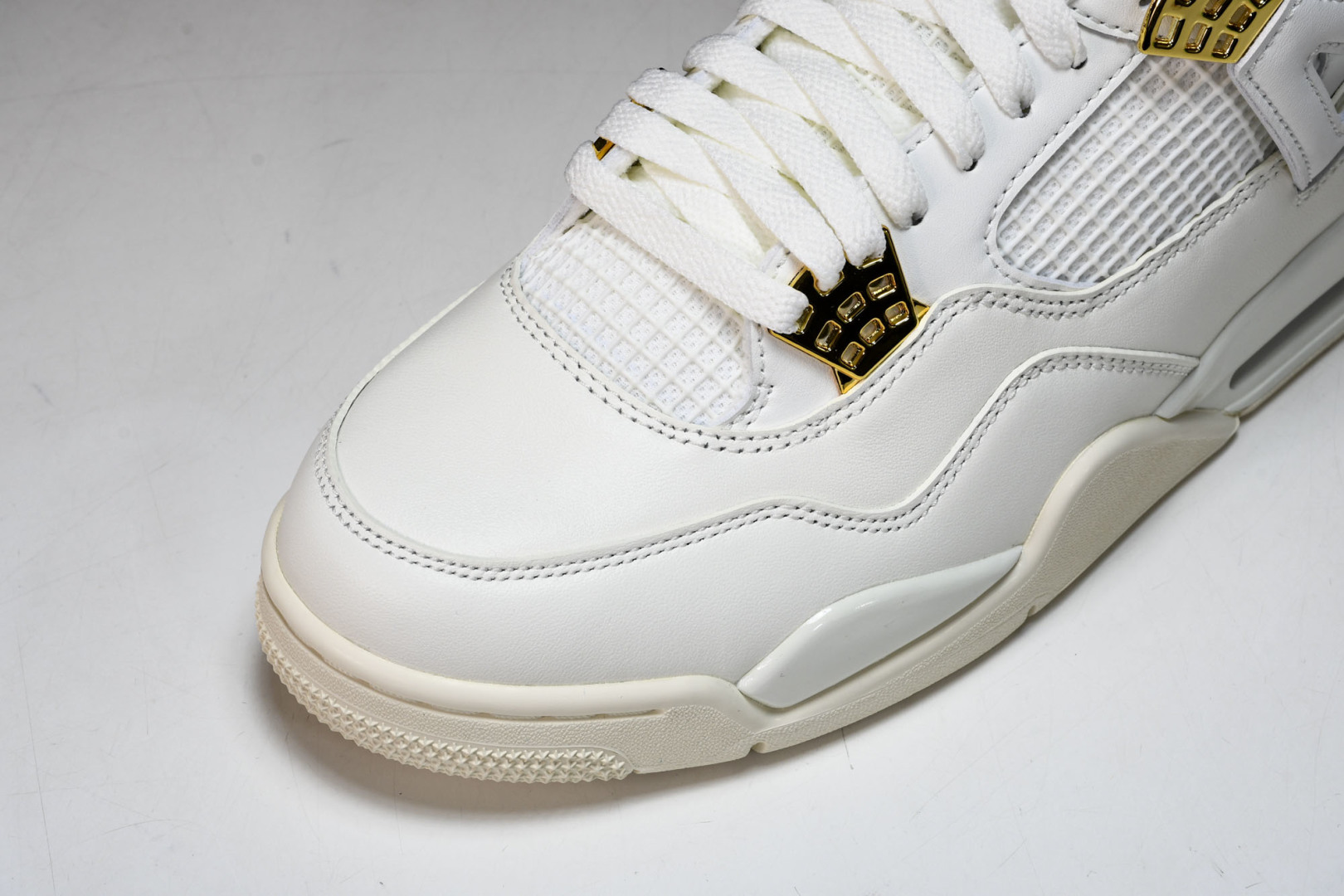 AJ4奶白色 尺码36-47.5

纯原出品-WMNS Air Jordan4 Retro 奶白色 AQ
